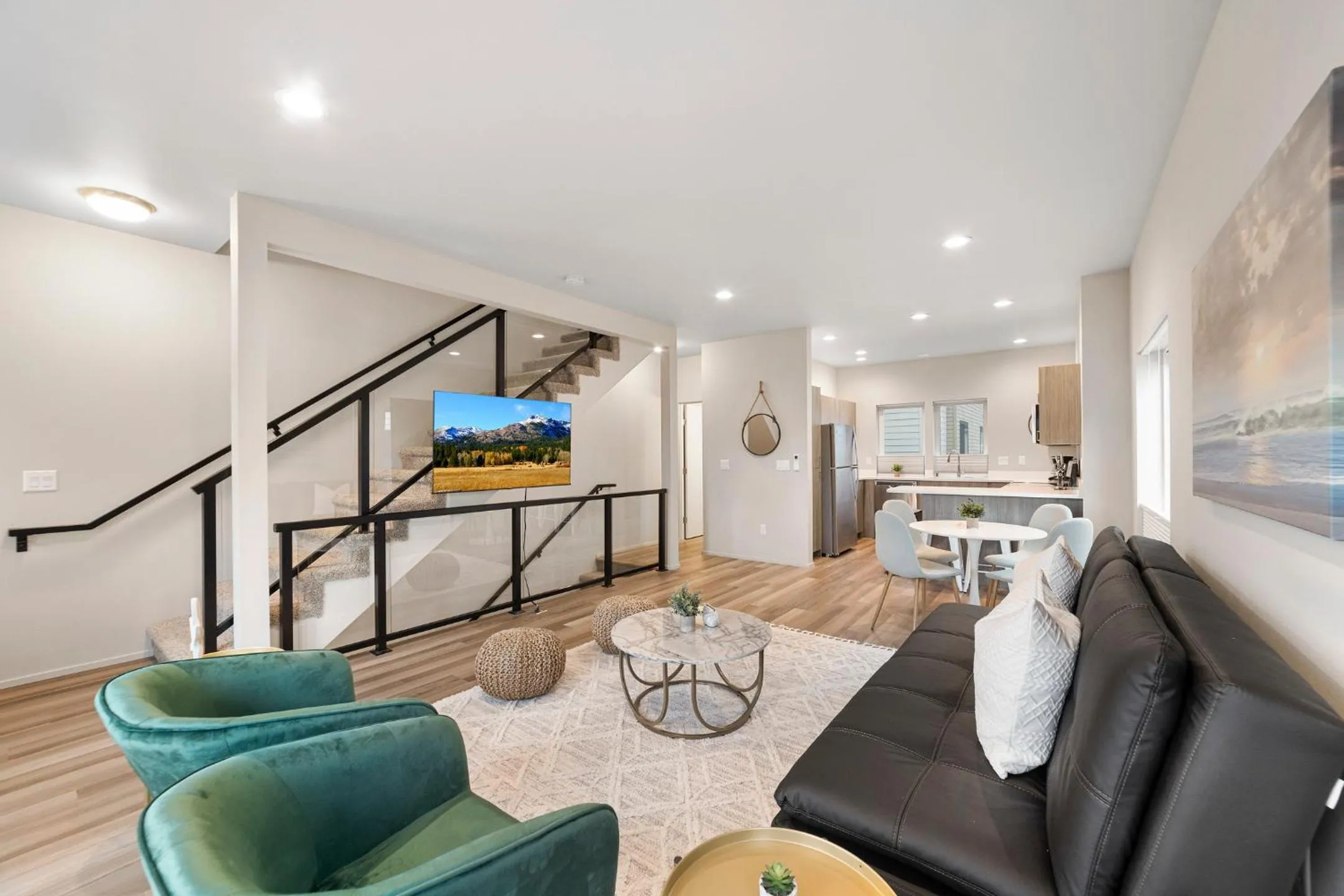 New Fully Updated Condo 914 in Anacortes
