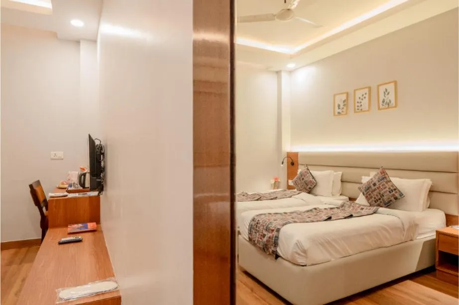 Bed in HHW Hotel- Agra