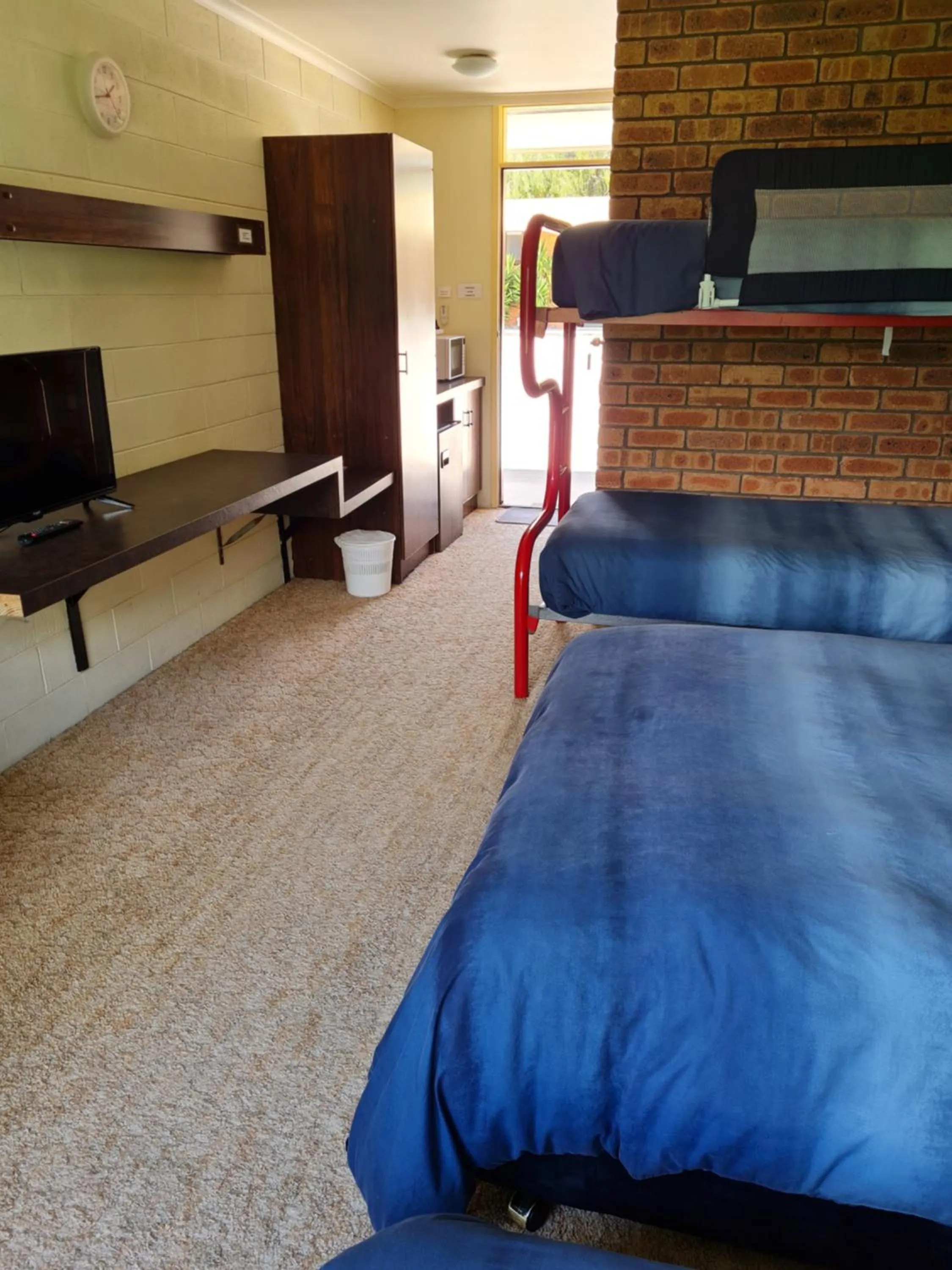 Bed in Toora Lodge Motel
