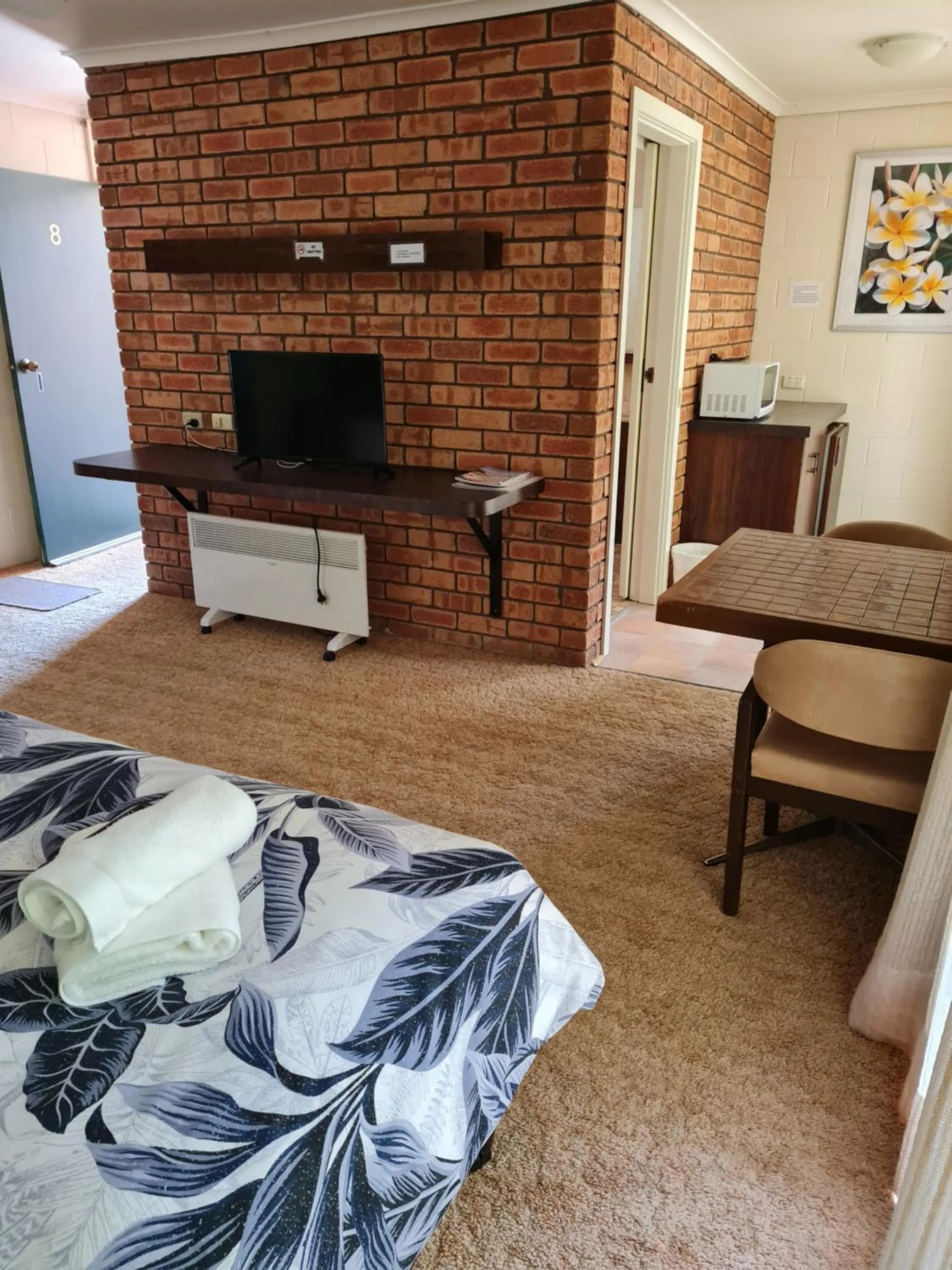 Bed in Toora Lodge Motel