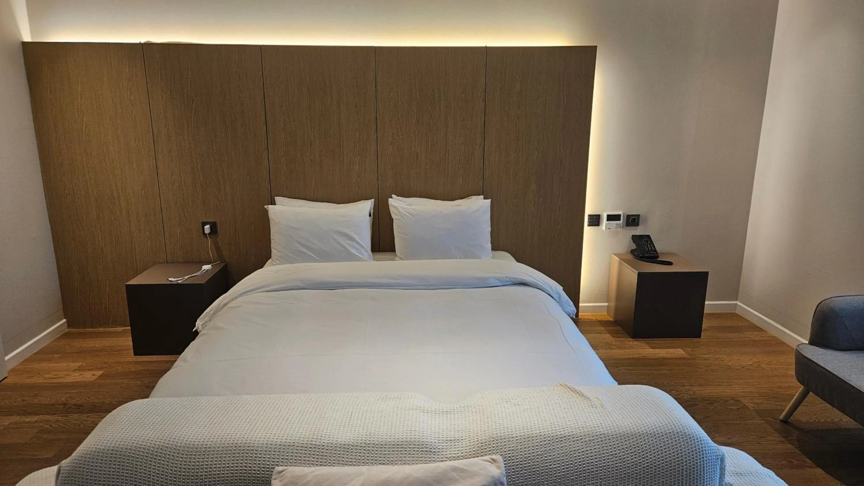 Bedroom in The Gleam Hotel