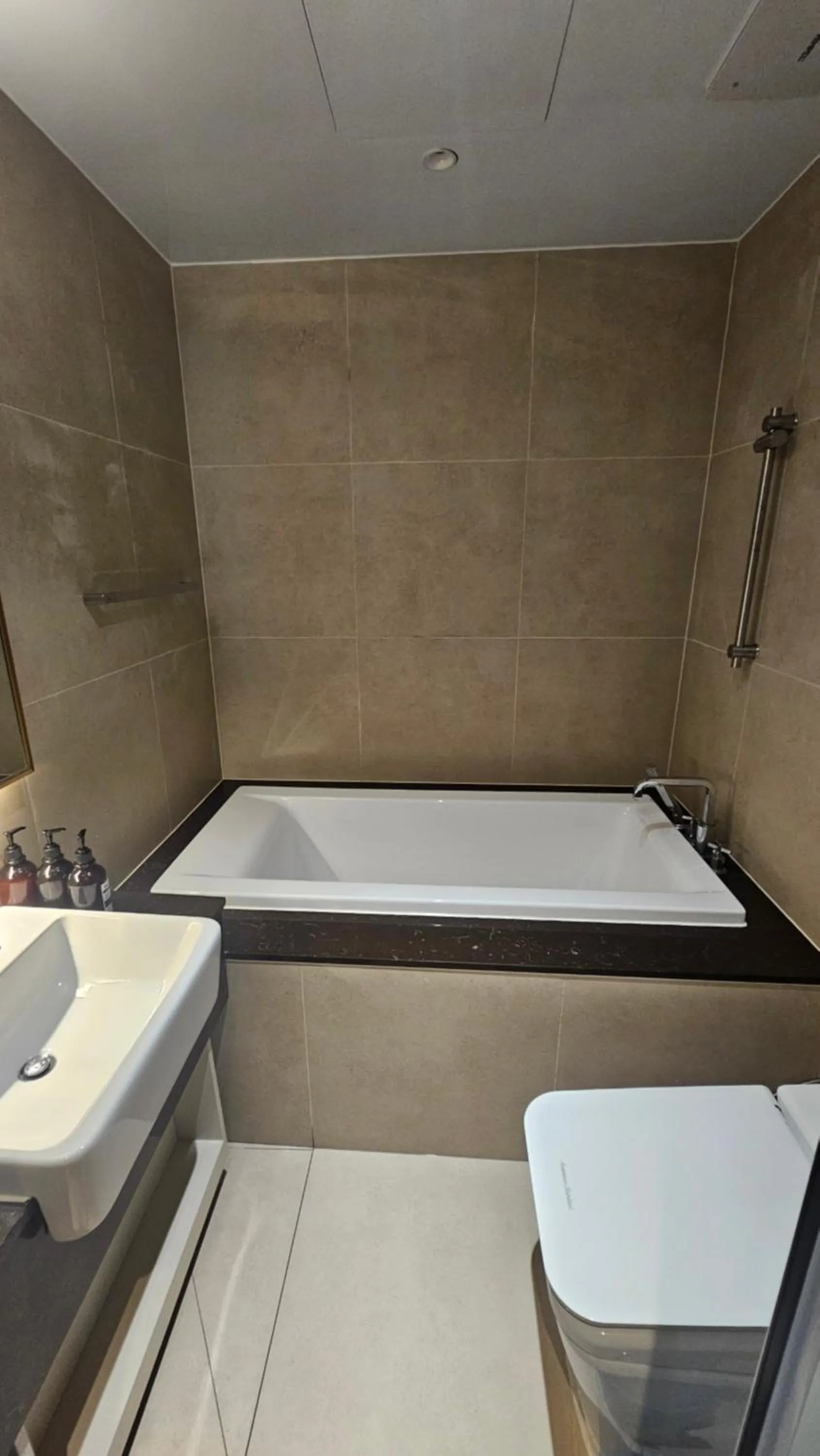 Bathroom in The Gleam Hotel