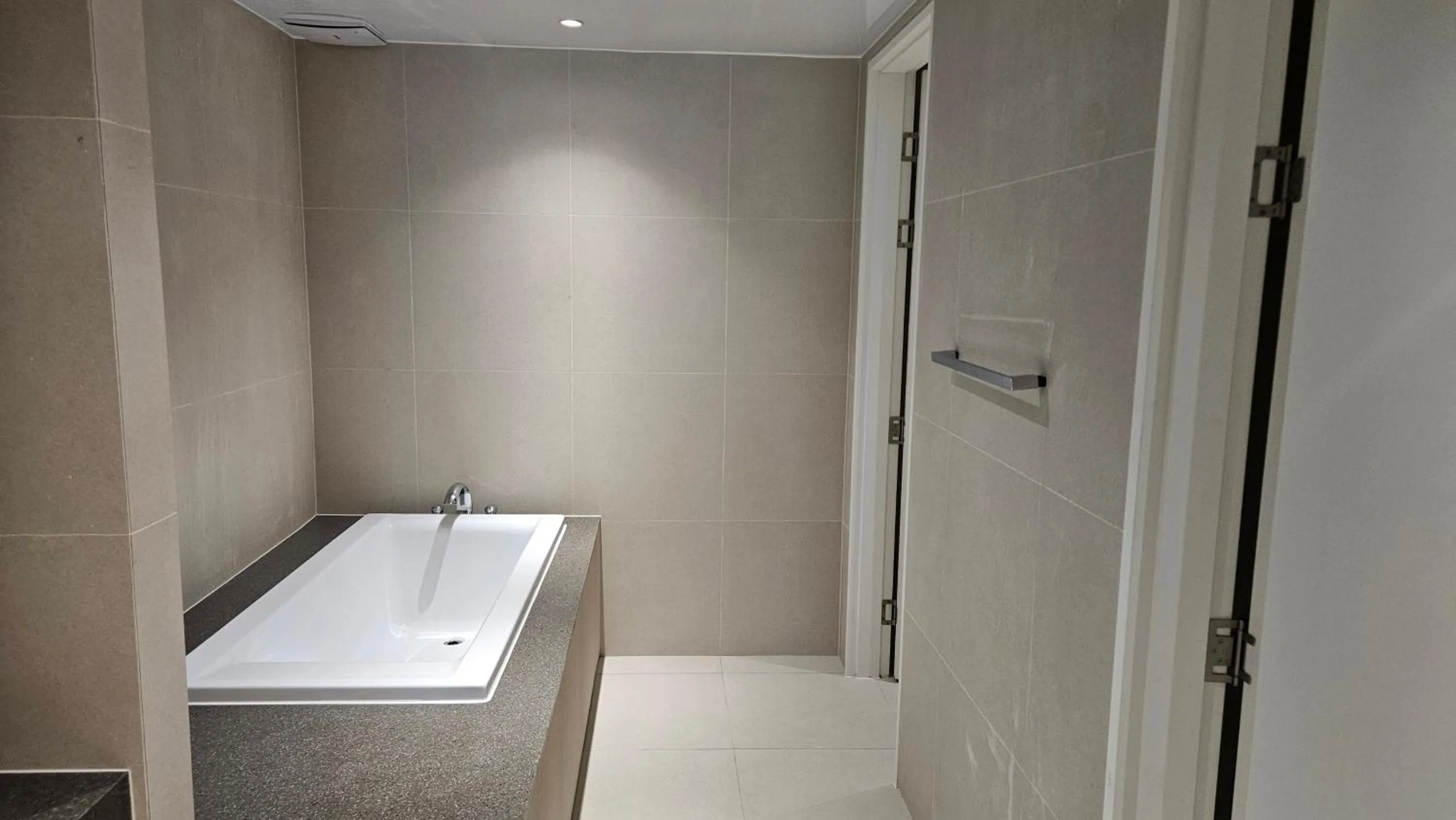 Bathroom in The Gleam Hotel