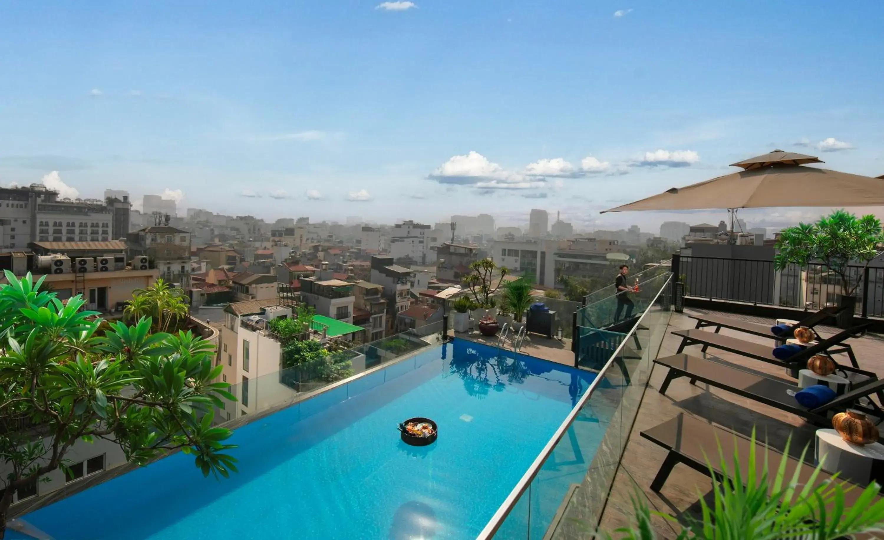 Swimming pool in HOTEL de LAGOM Swimming pool in HOTEL de LAGOM