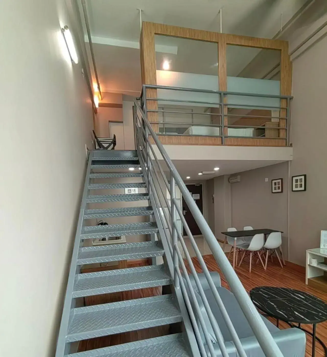 The CEO Executive Suites The CEO Executive Suites