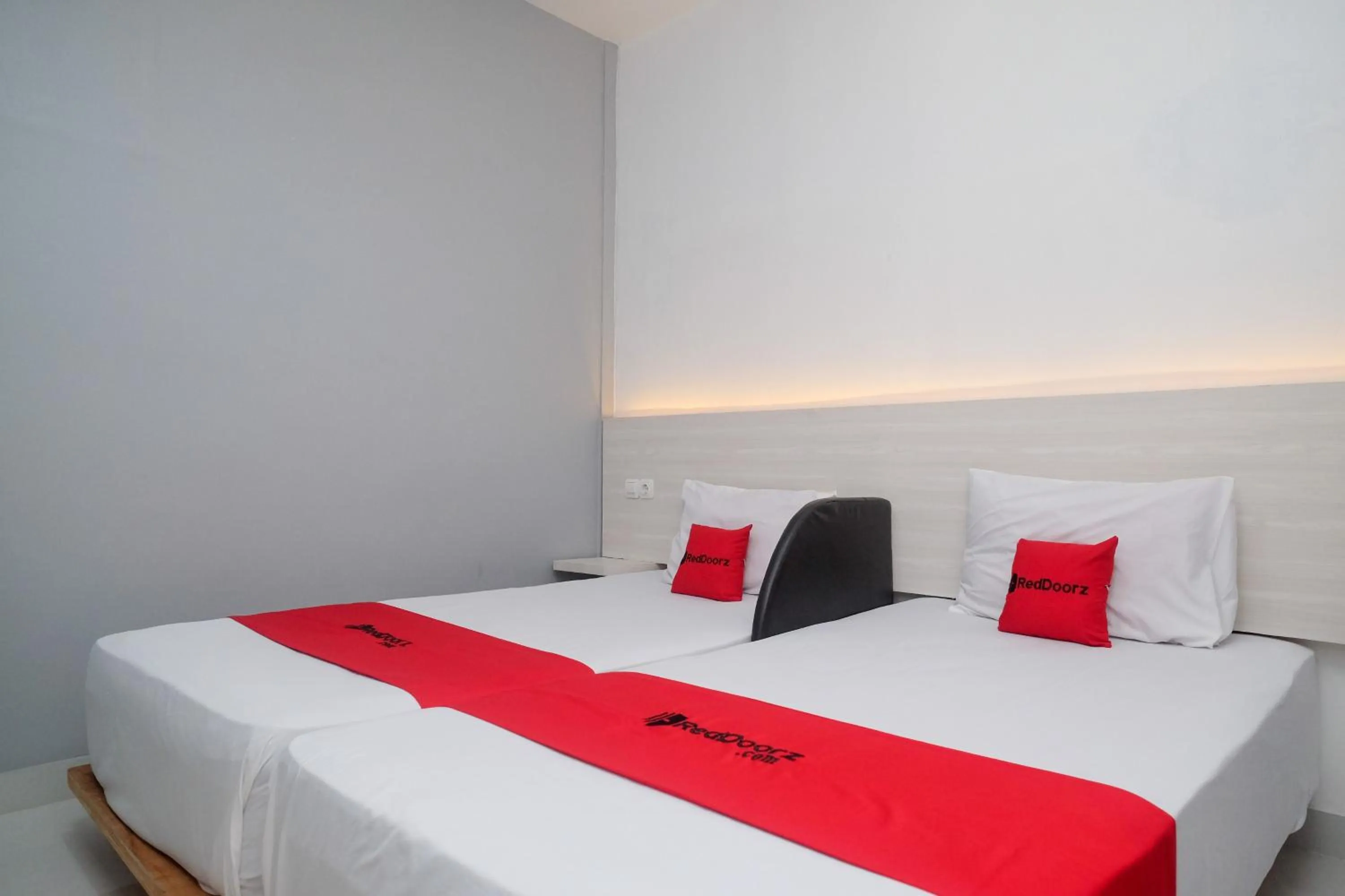 Bedroom, Bed in RedDoorz near Exit Tol Pekalongan