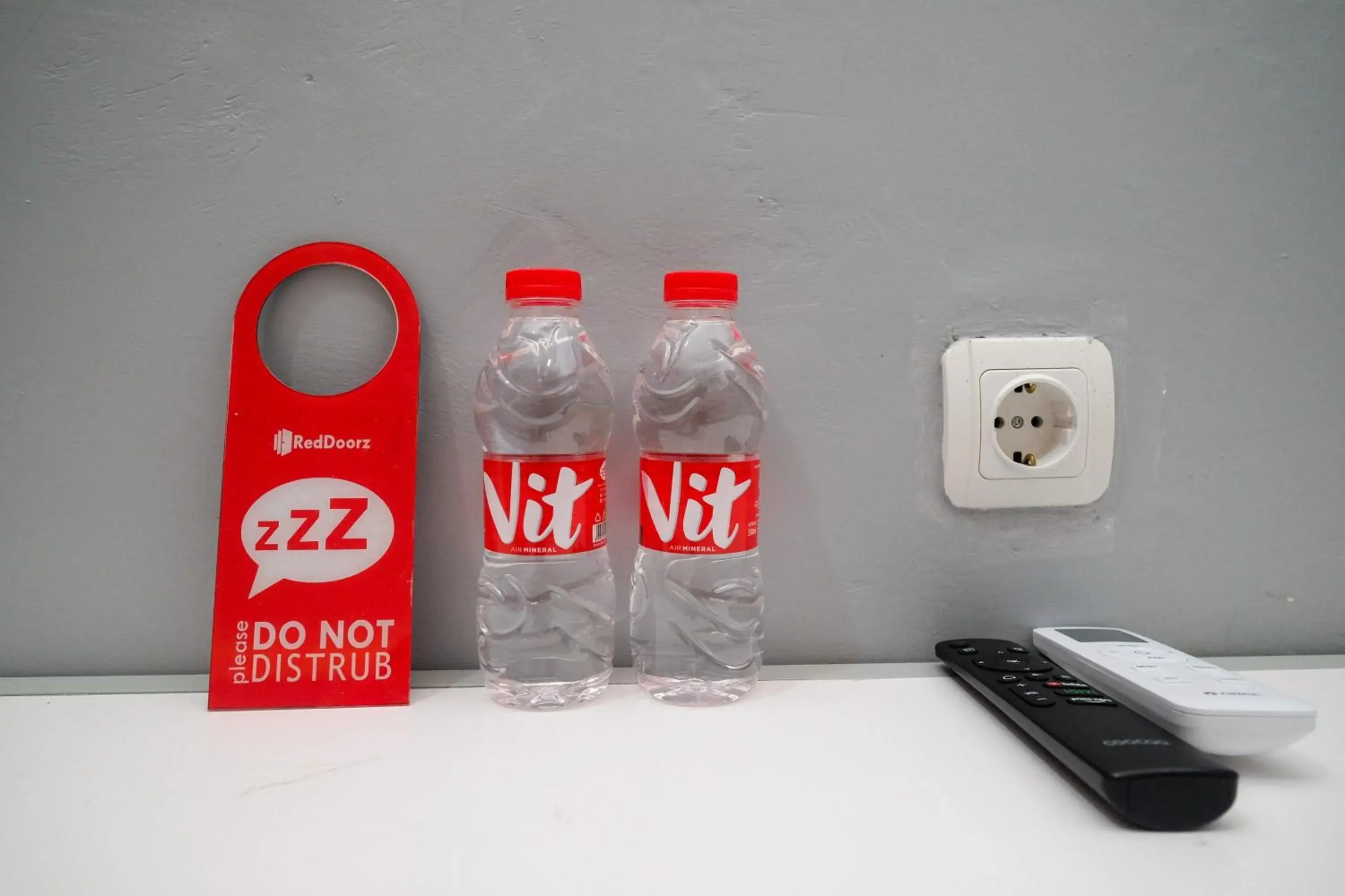 Drinks in RedDoorz near Exit Tol Pekalongan Drinks in RedDoorz near Exit Tol Pekalongan