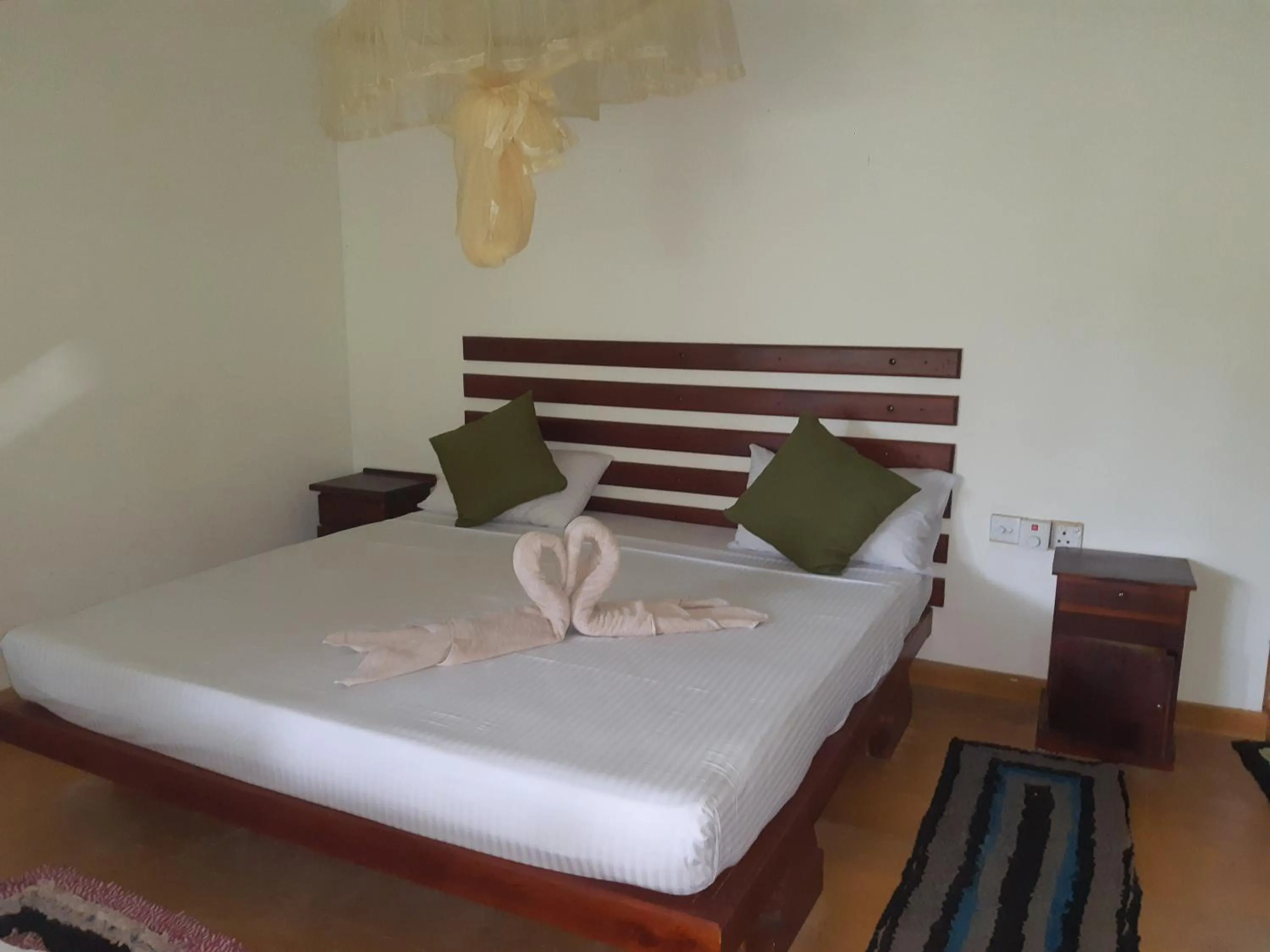 Photo of the whole room, Bed in Banana Rest Sigiriya