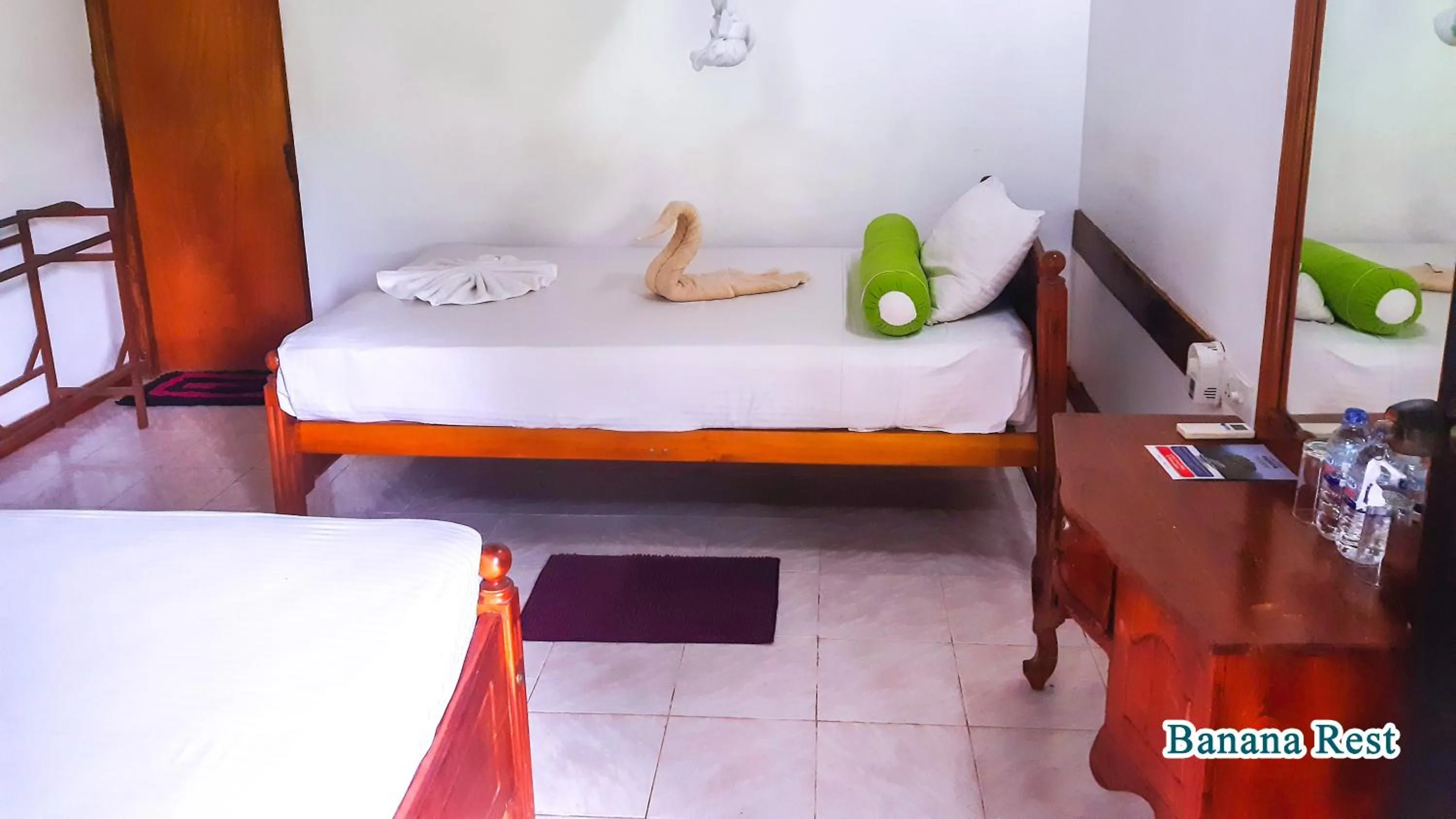 Photo of the whole room, Bed in Banana Rest Sigiriya