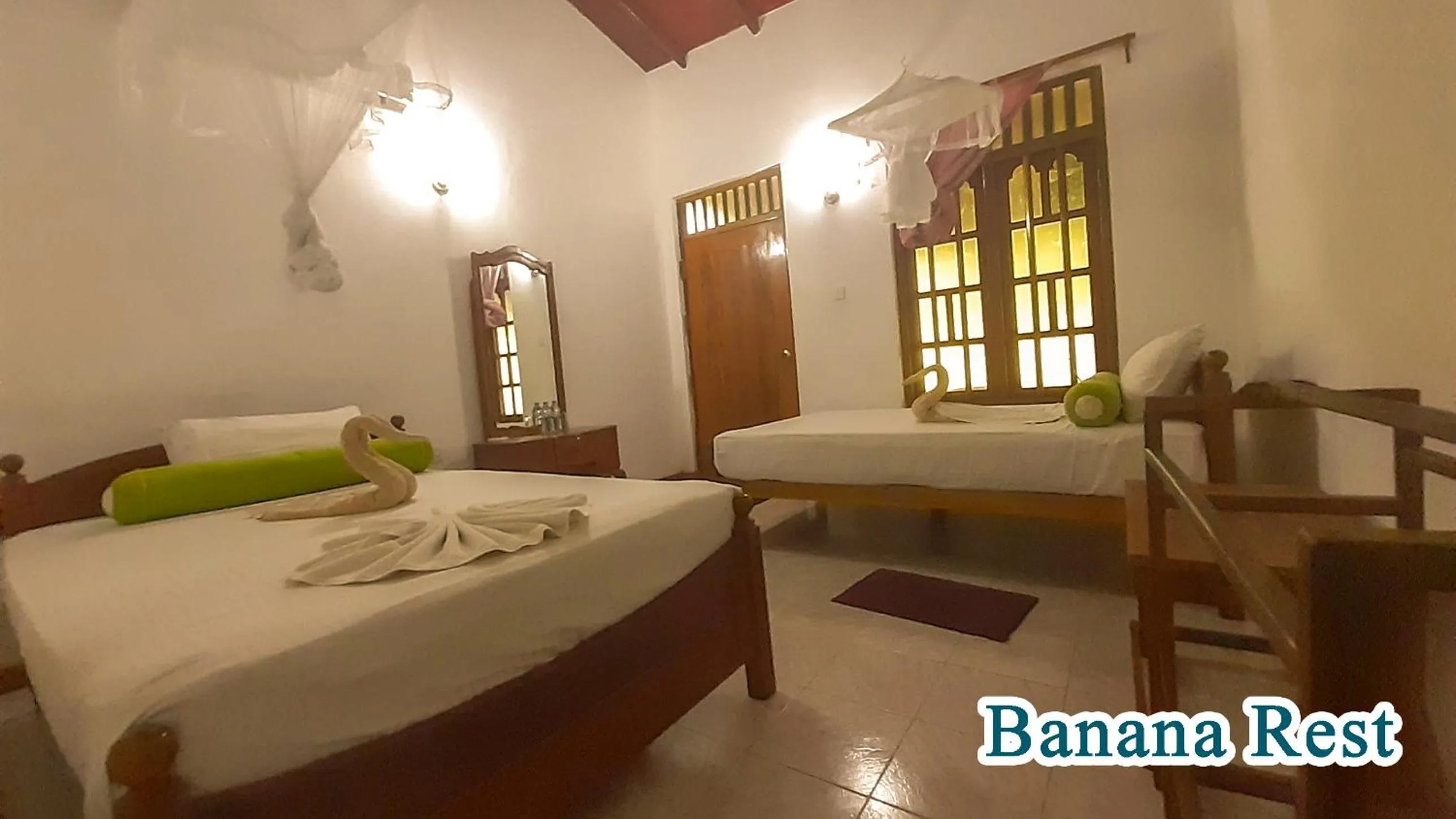 Photo of the whole room, Bed in Banana Rest Sigiriya