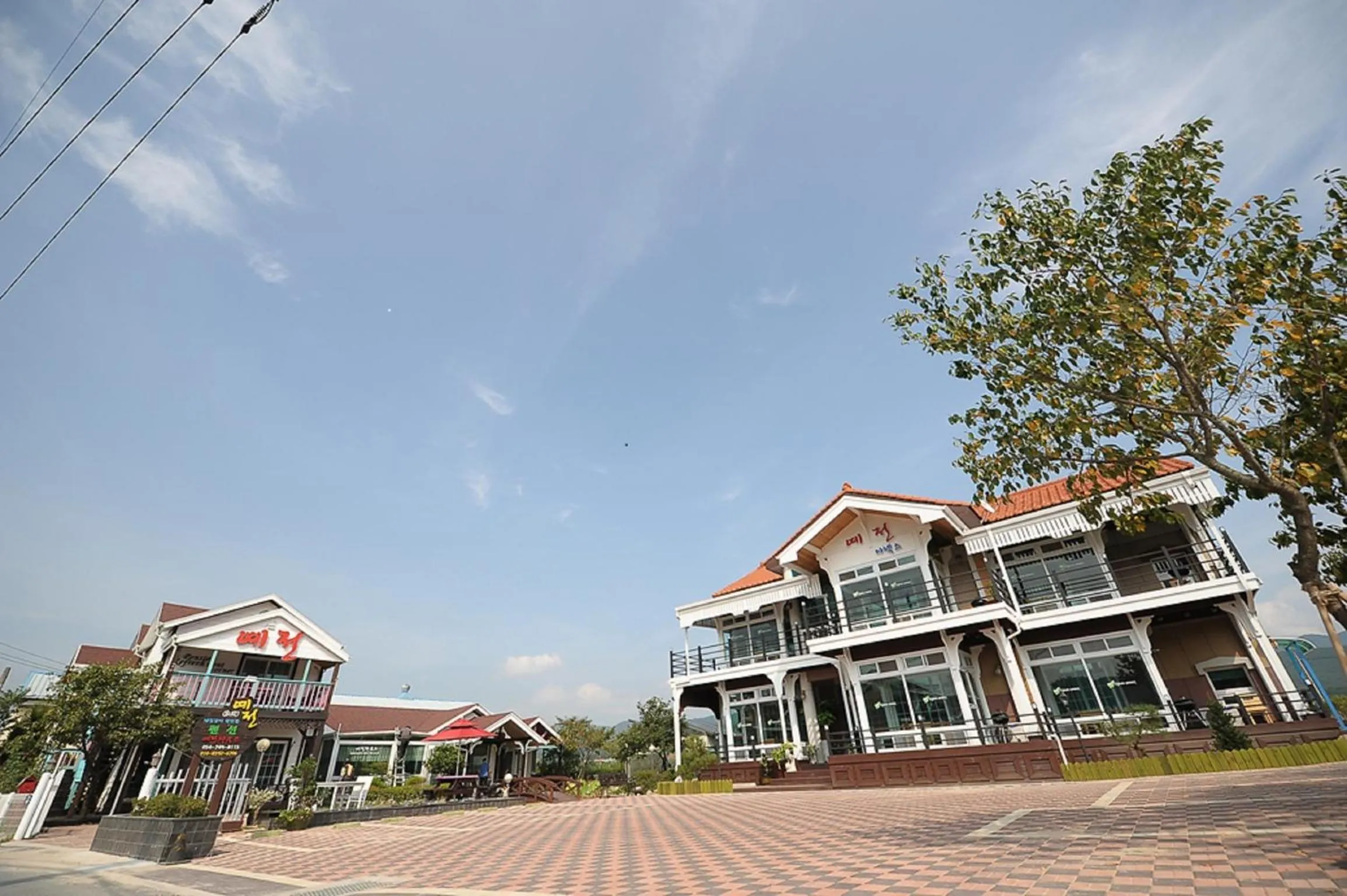 Facade/entrance in Yejeon Pension