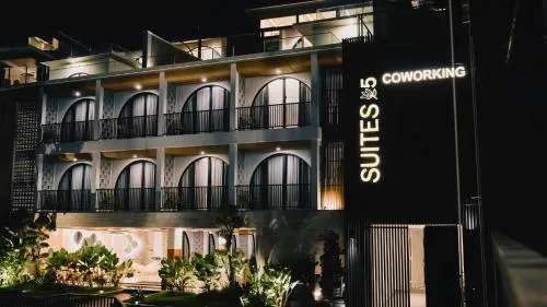 Suites5 Hotel
