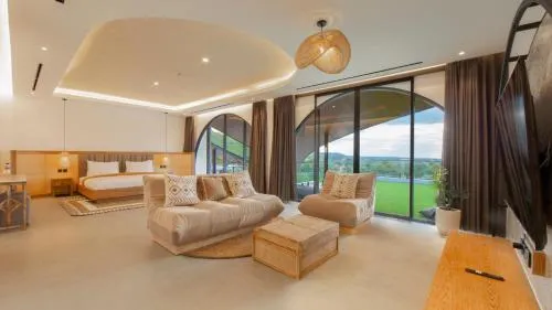 Suites5 Hotel