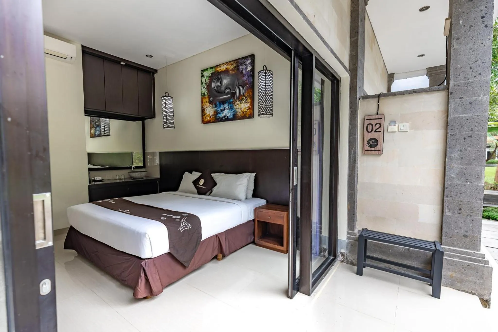 Bed in Full Moon Villa Ubud