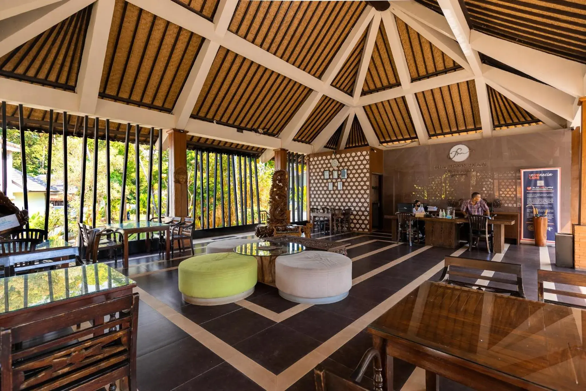 Restaurant/places to eat in Full Moon Villa Ubud Restaurant/places to eat in Full Moon Villa Ubud