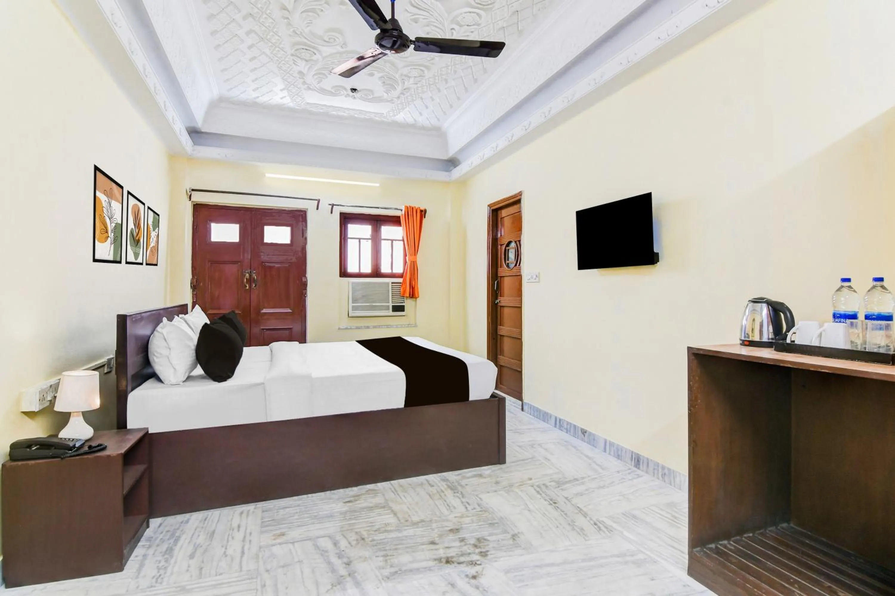 Bedroom, Bed in Super Hotel O Lenin Sarani