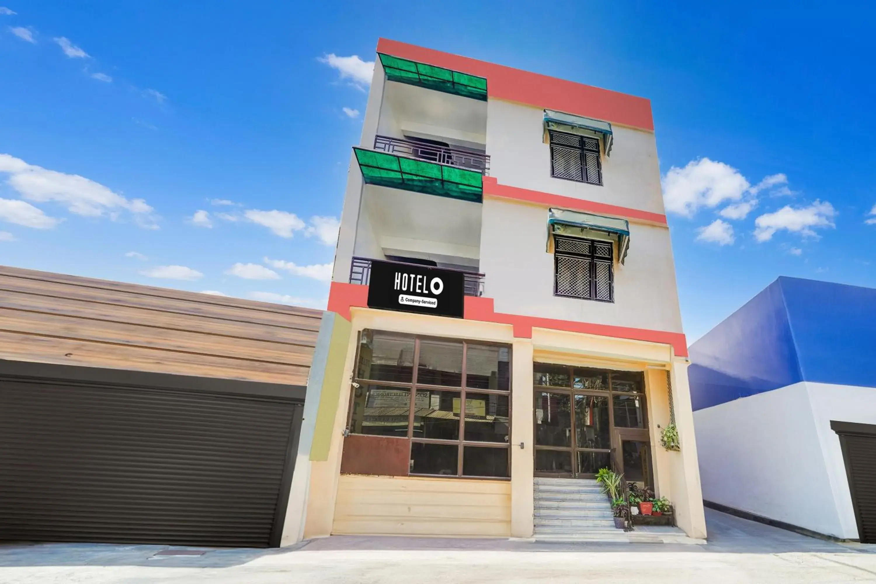 Facade/entrance in Super Hotel O Tyagi Road Near Prince Chowk Facade/entrance in Super Hotel O Tyagi Road Near Prince Chowk