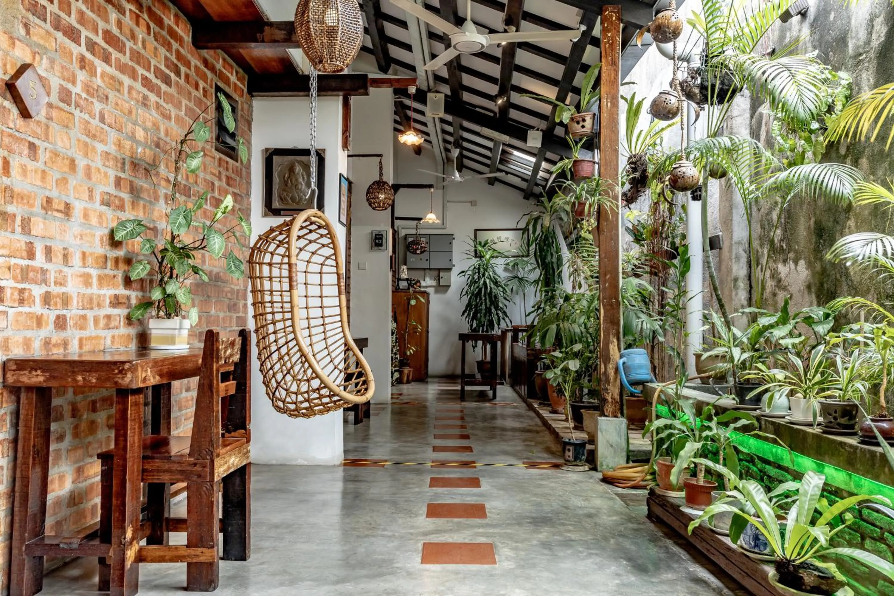 Patio in Palm Mansion Boutique Suites