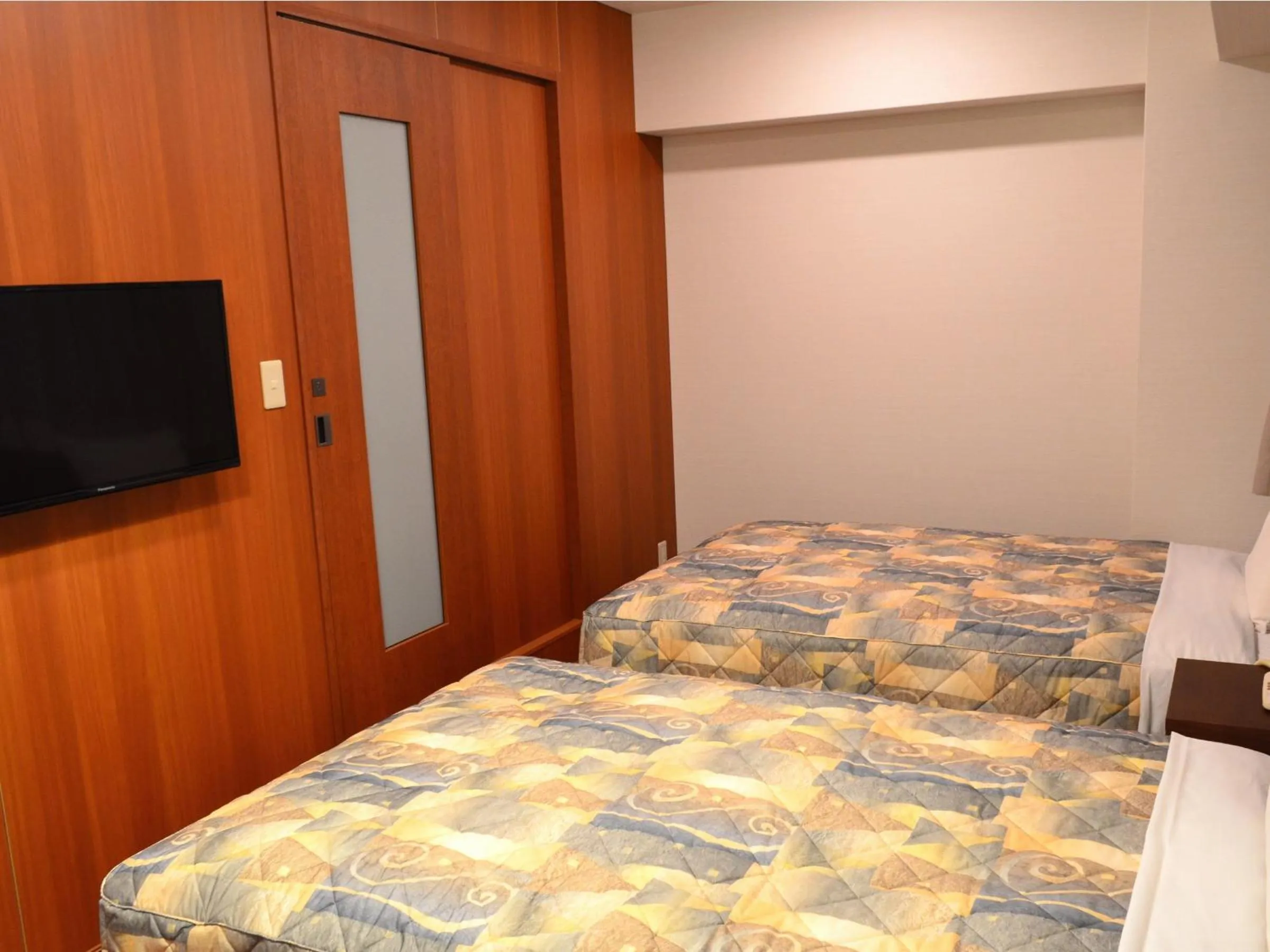 Bed in Yokohama Mandarin Hotel