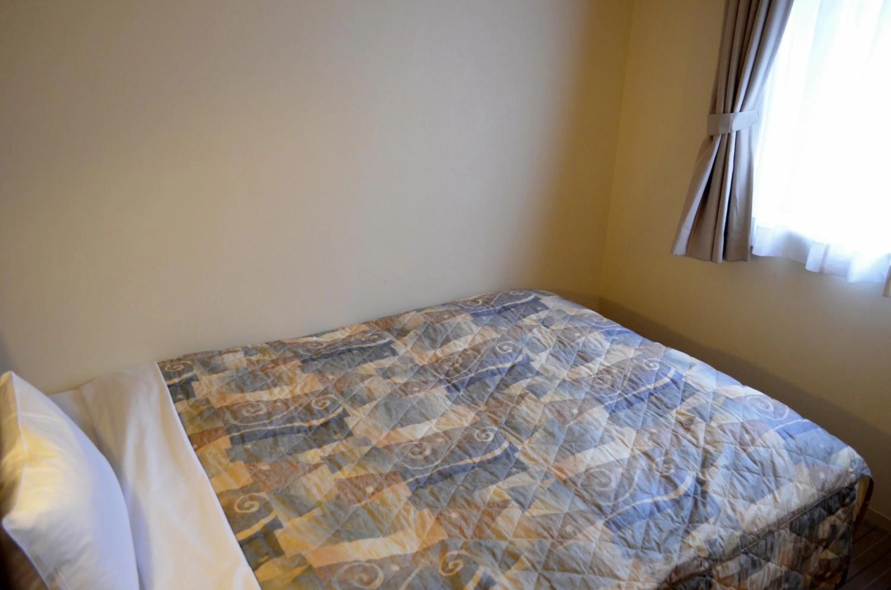 Bed in Yokohama Mandarin Hotel