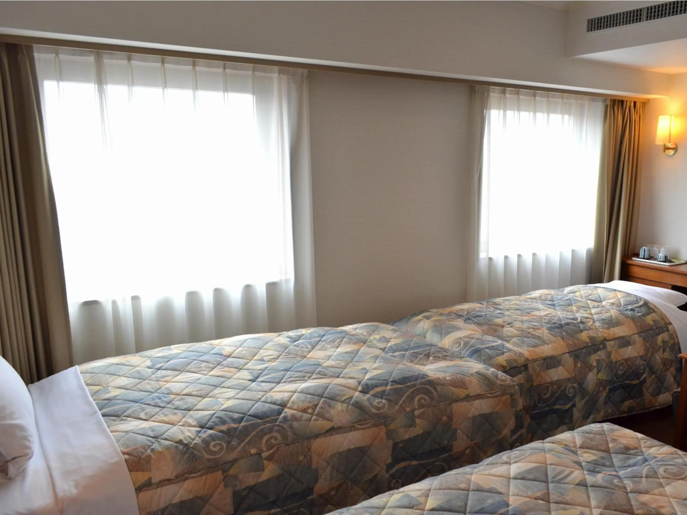 Bed in Yokohama Mandarin Hotel