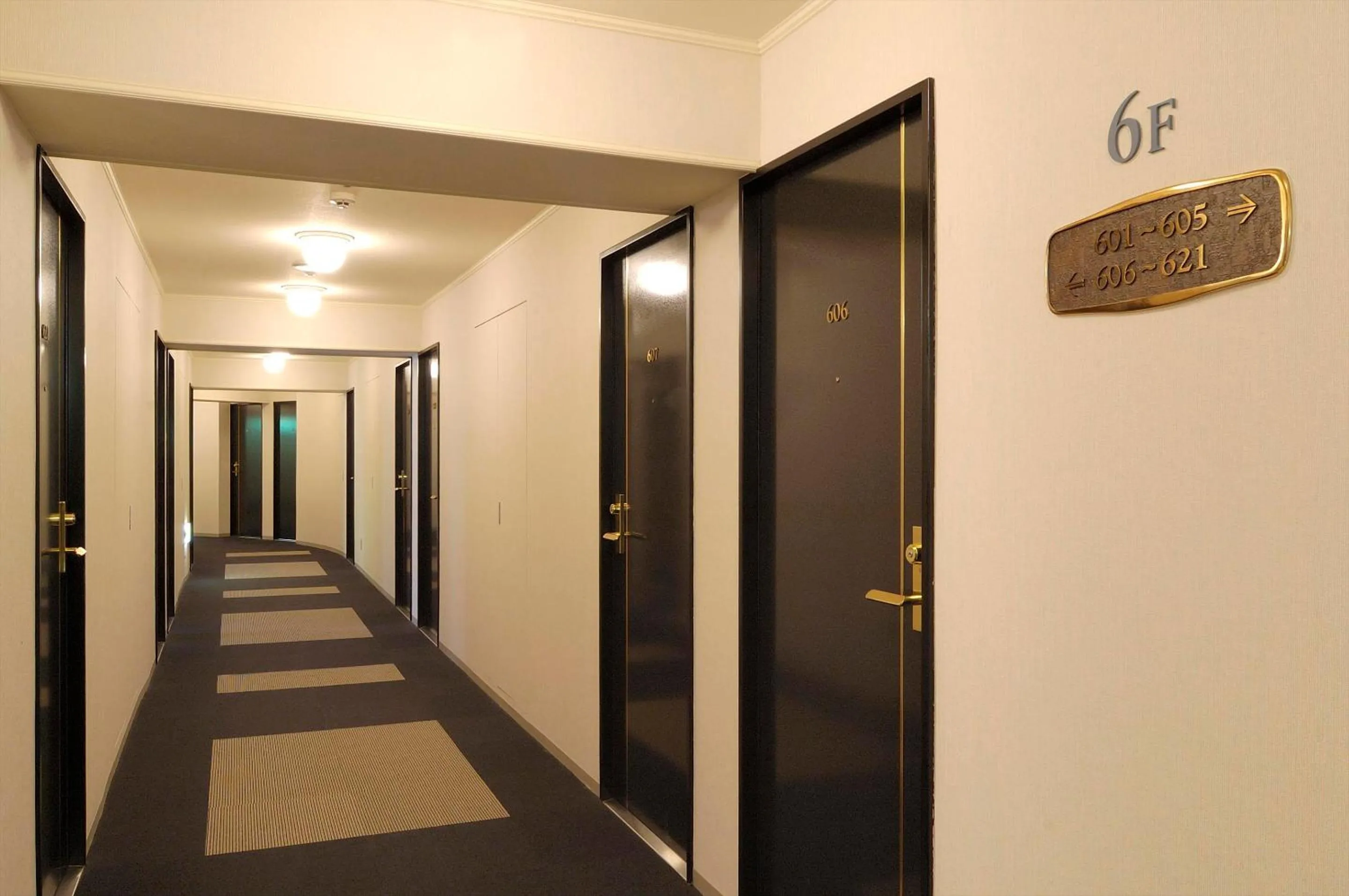 Logo/Certificate/Sign in Yokohama Mandarin Hotel