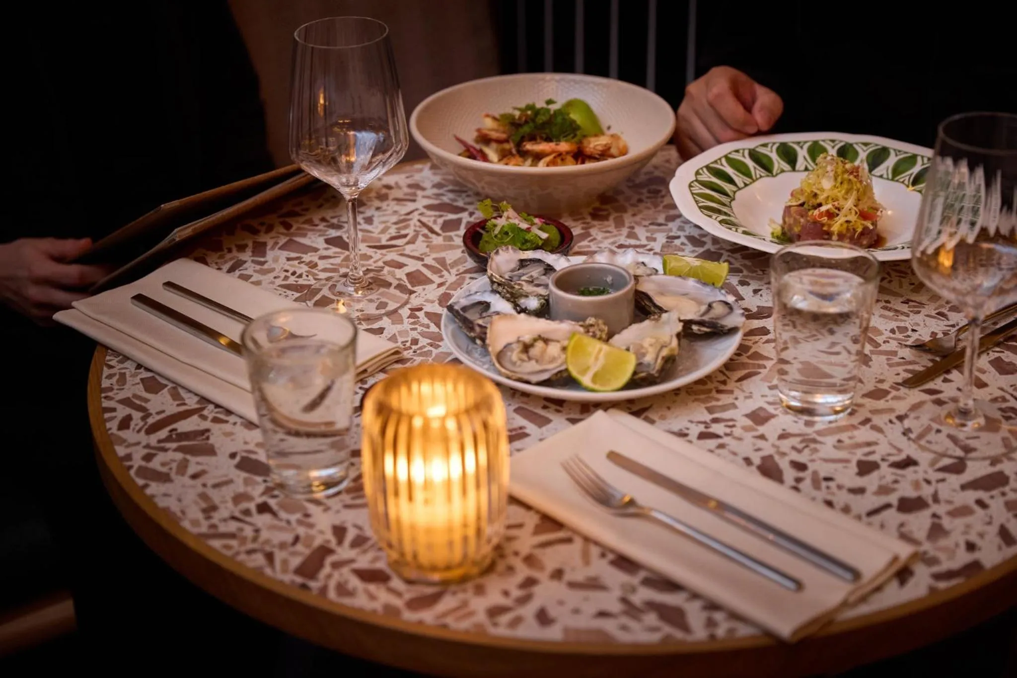 Restaurant/places to eat in Kimpton Main Frankfurt by IHG