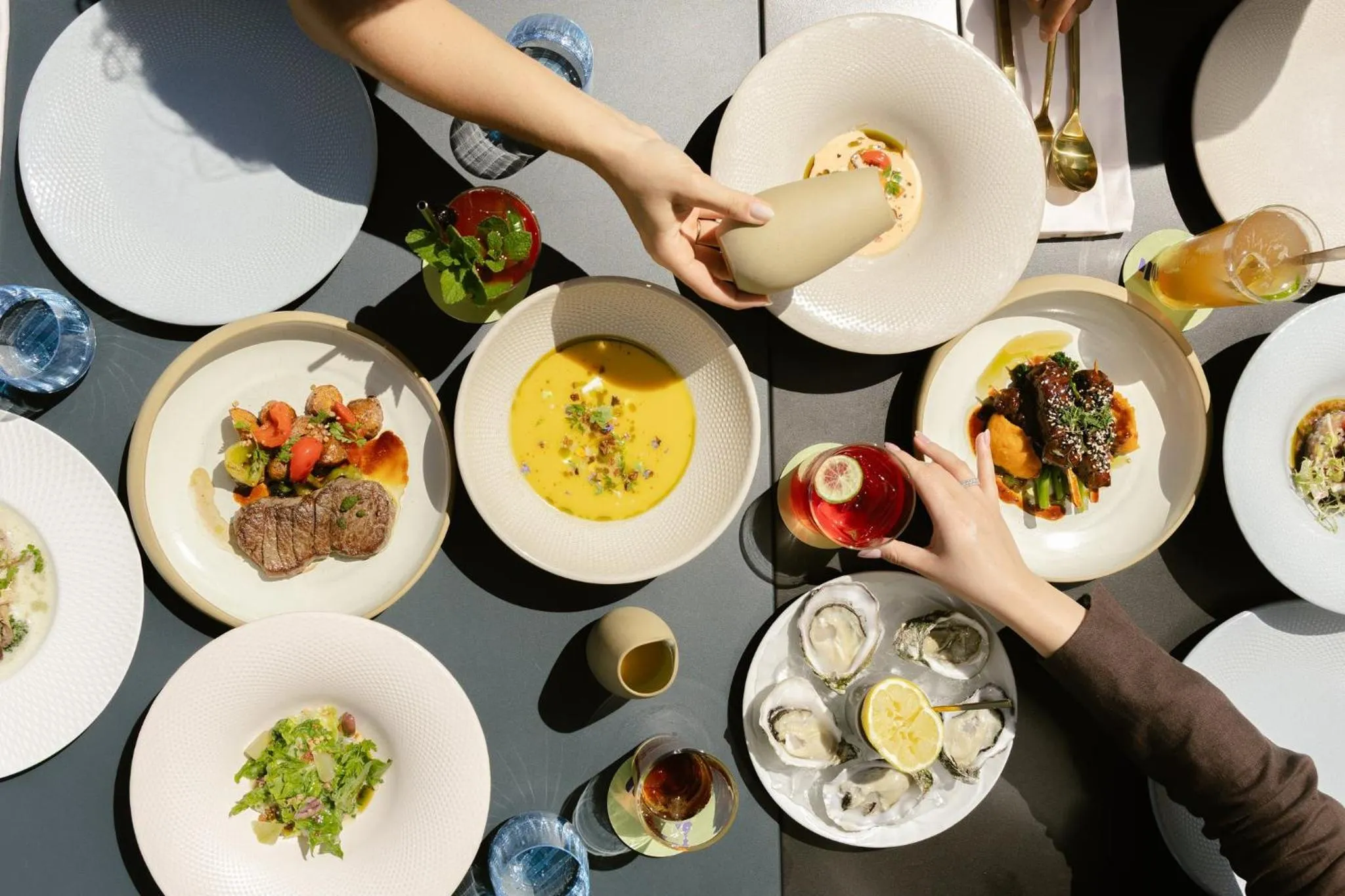 Restaurant/places to eat in Kimpton Main Frankfurt by IHG