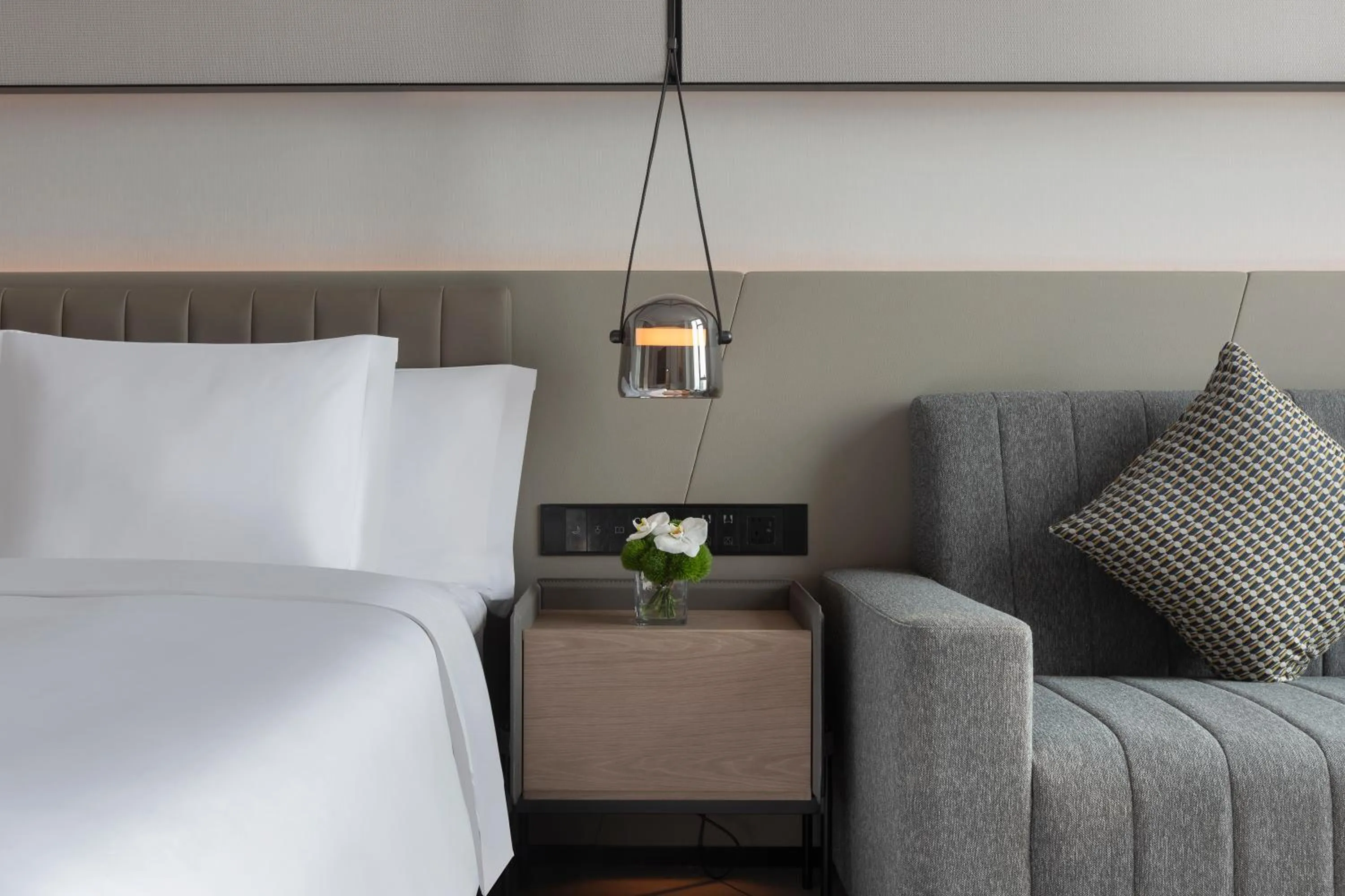 Bed in Crowne Plaza Taizhou City Center by IHG