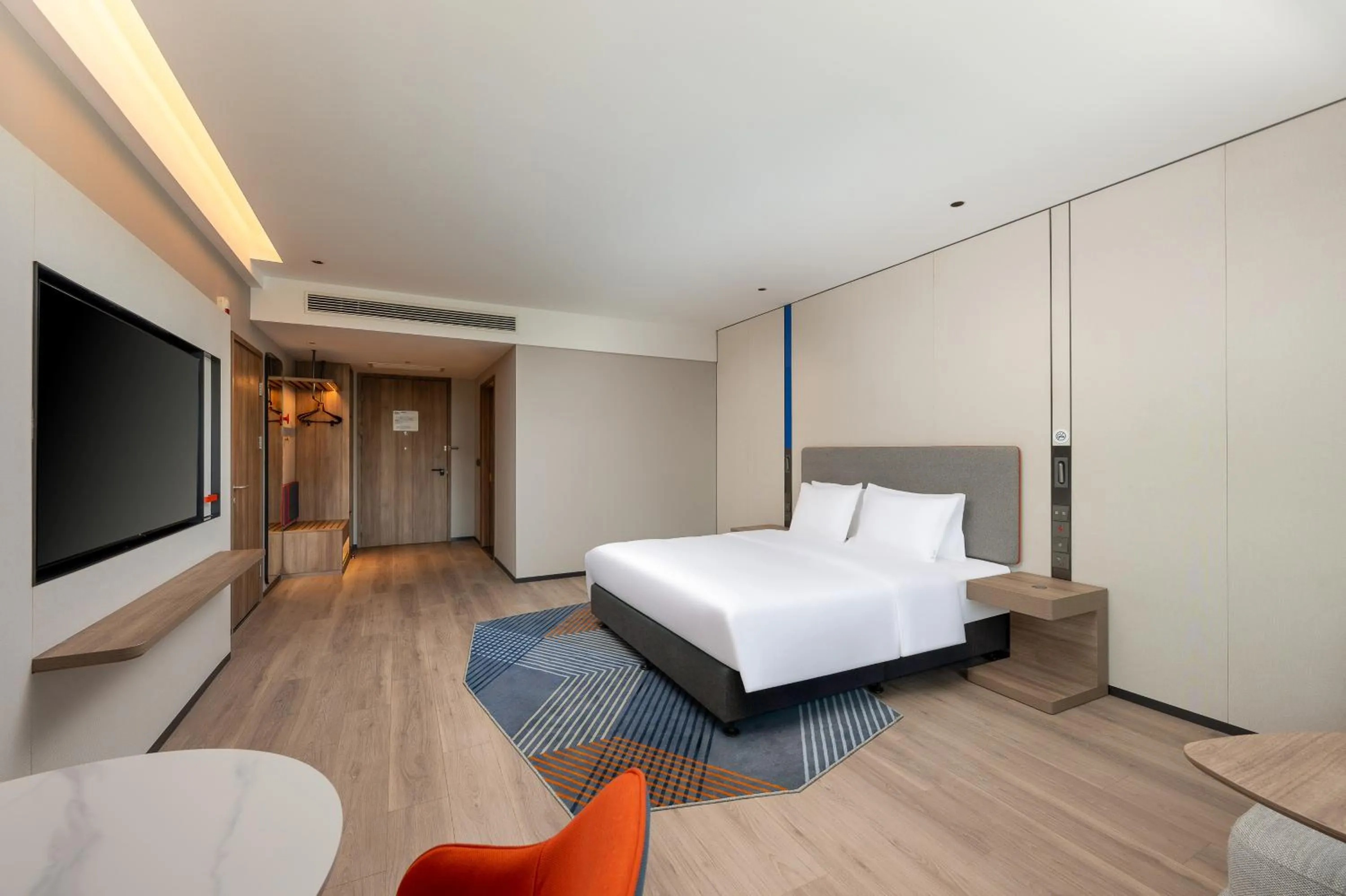 Bed in Holiday Inn Express Luoyang Longmen by IHG