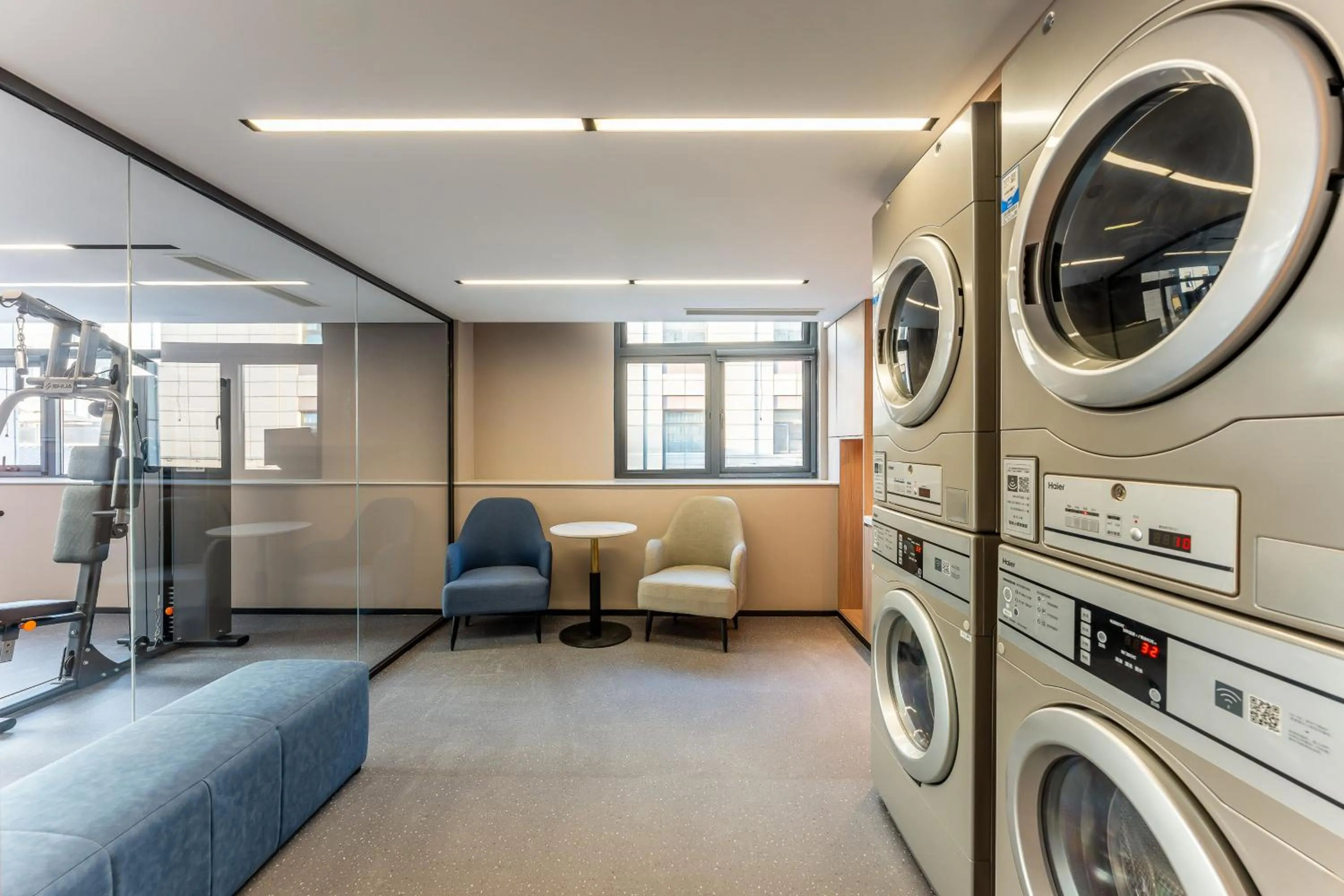 washing machine in Holiday Inn Express Luoyang Longmen by IHG