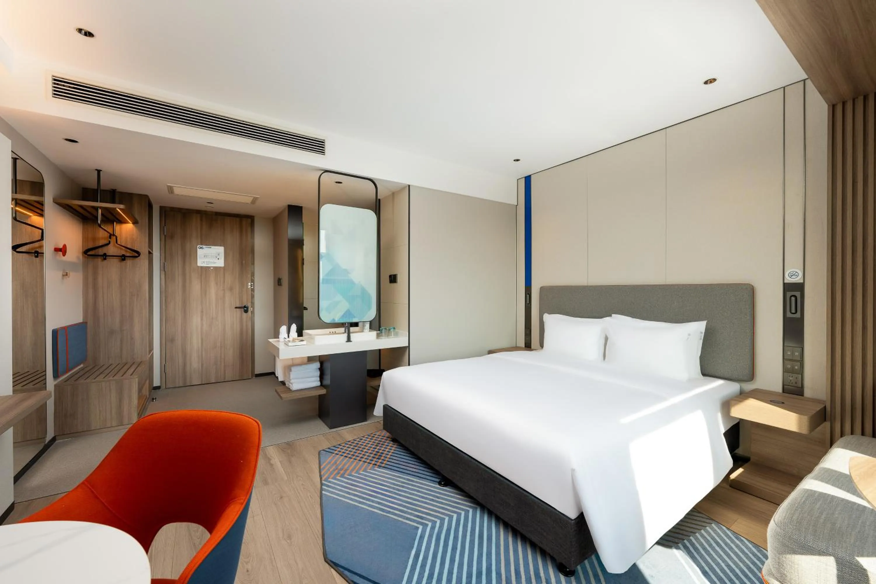Bed in Holiday Inn Express Luoyang Longmen by IHG