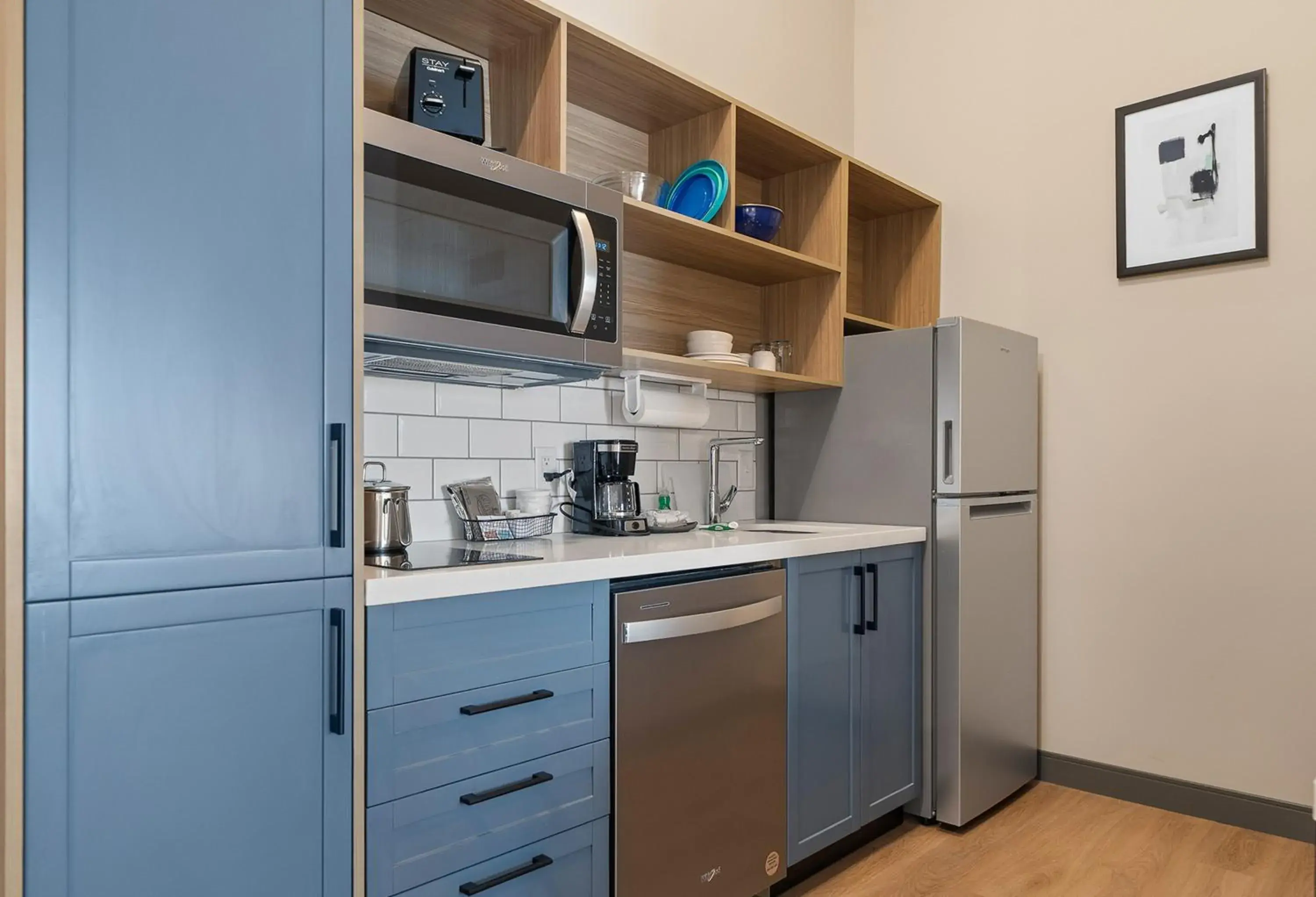 Photo of the whole room in Candlewood Suites Perry-National Fairground Area by IHG Photo of the whole room in Candlewood Suites Perry-National Fairground Area by IHG