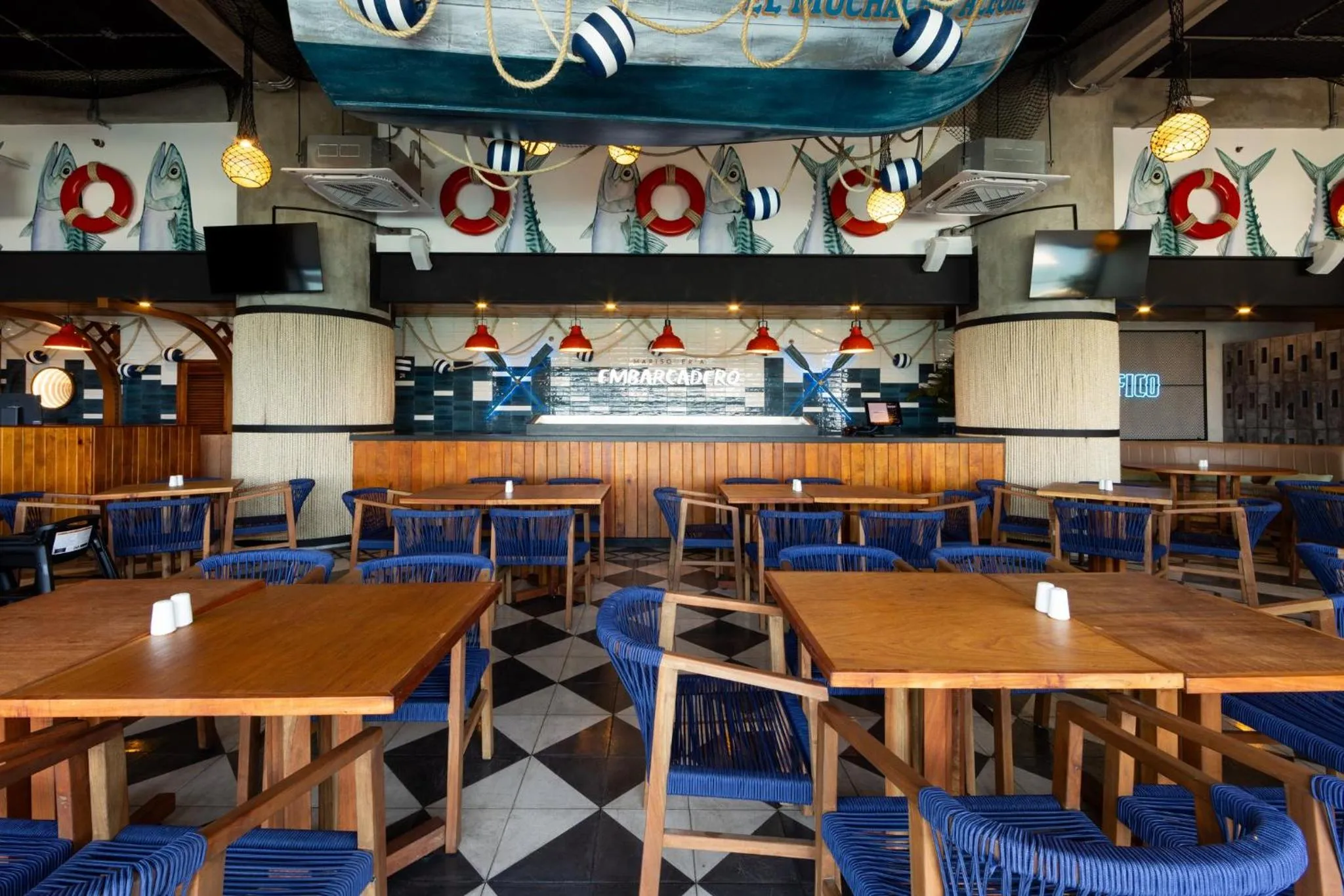 Restaurant/places to eat in Holiday Inn Express & Suites Mazatlan by IHG