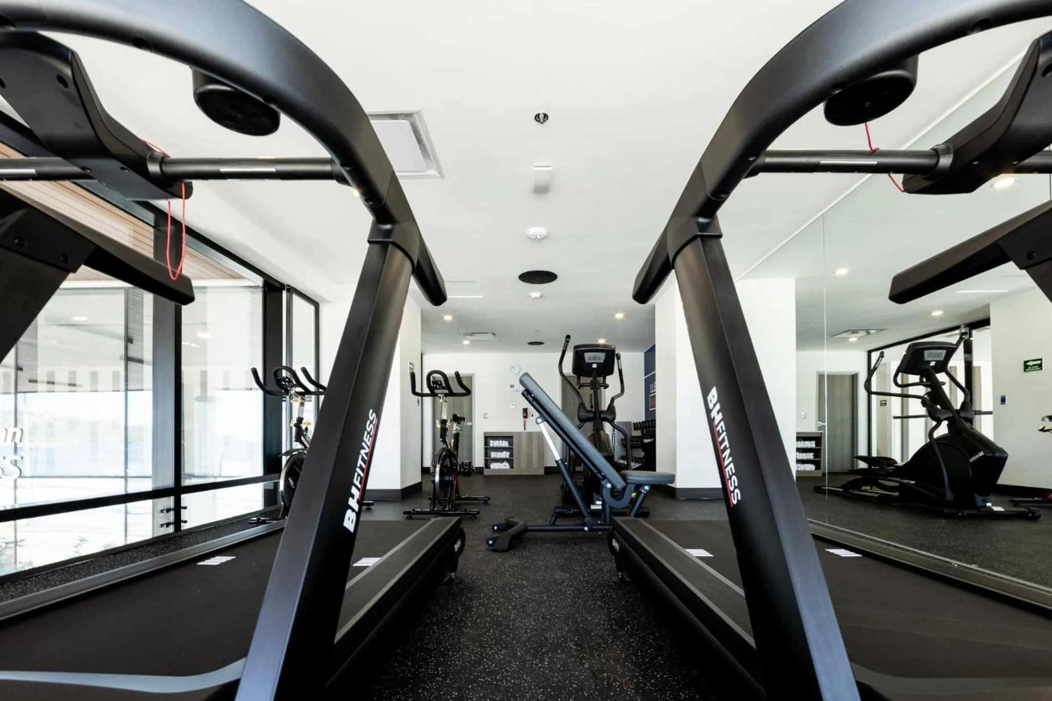 Spa and wellness centre/facilities in Holiday Inn Express & Suites Mazatlan by IHG