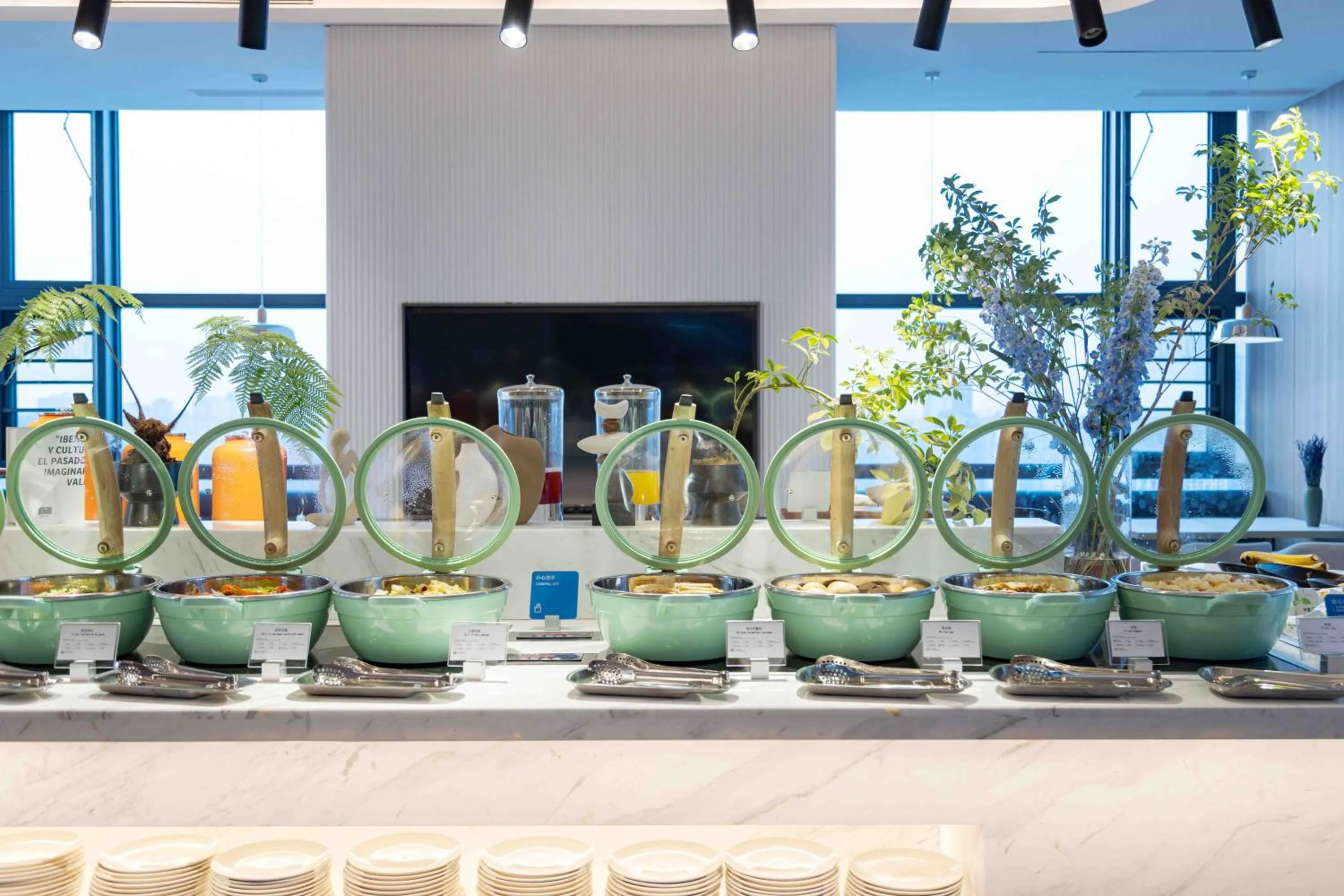 Breakfast in Holiday Inn Express Wuhan East Lake by IHG