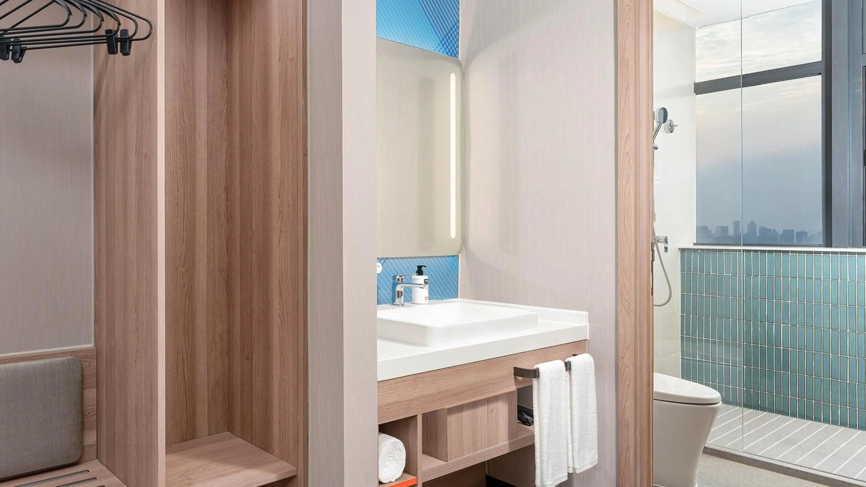 Toilet in Holiday Inn Express Wuhan East Lake by IHG