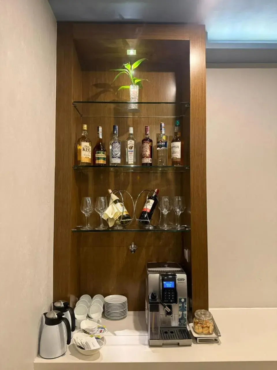 Lounge or bar in Radisson Hotel Kandy Lounge or bar in Radisson Hotel Kandy