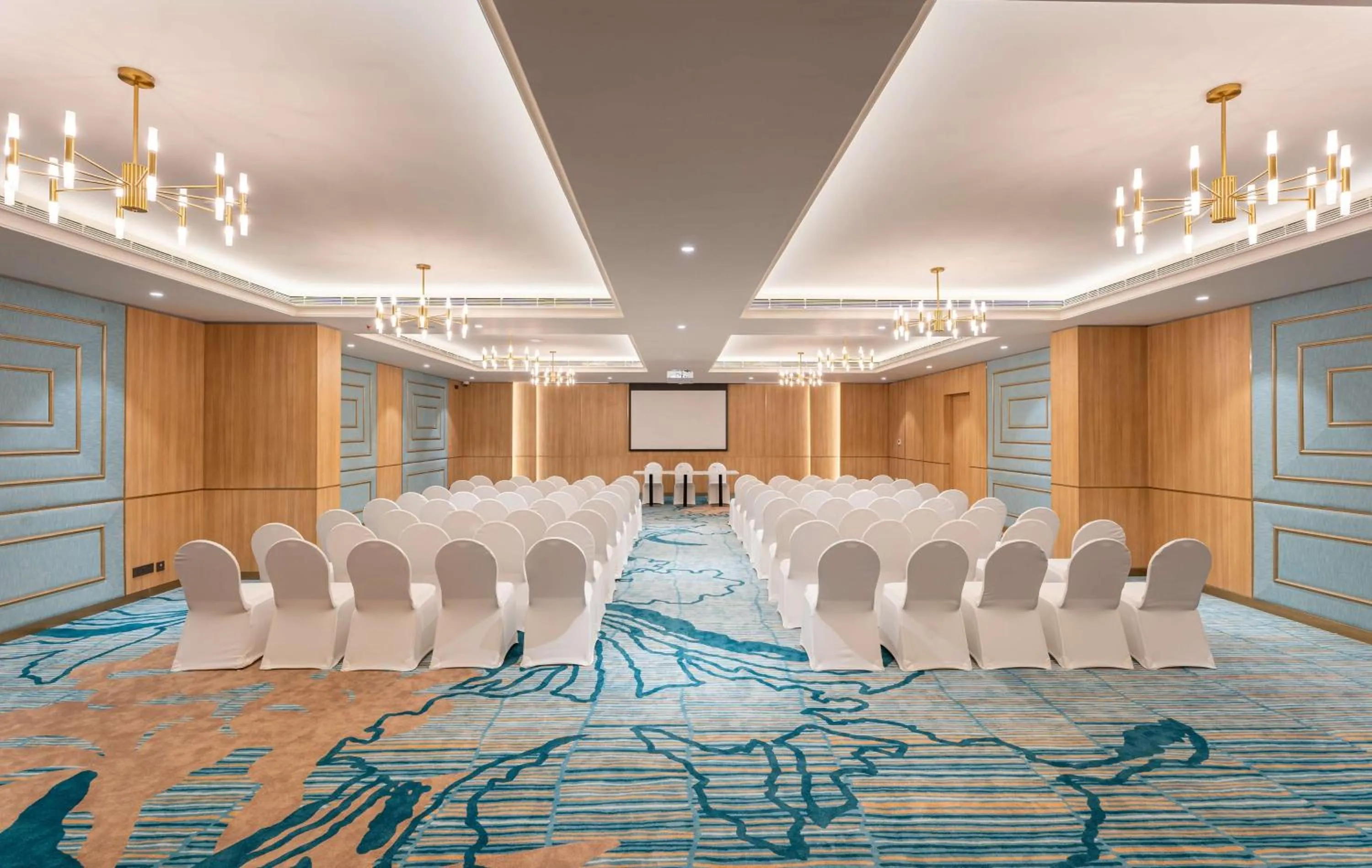 Meeting/conference room in Park Inn & Suites by Radisson Thrissur East Fort