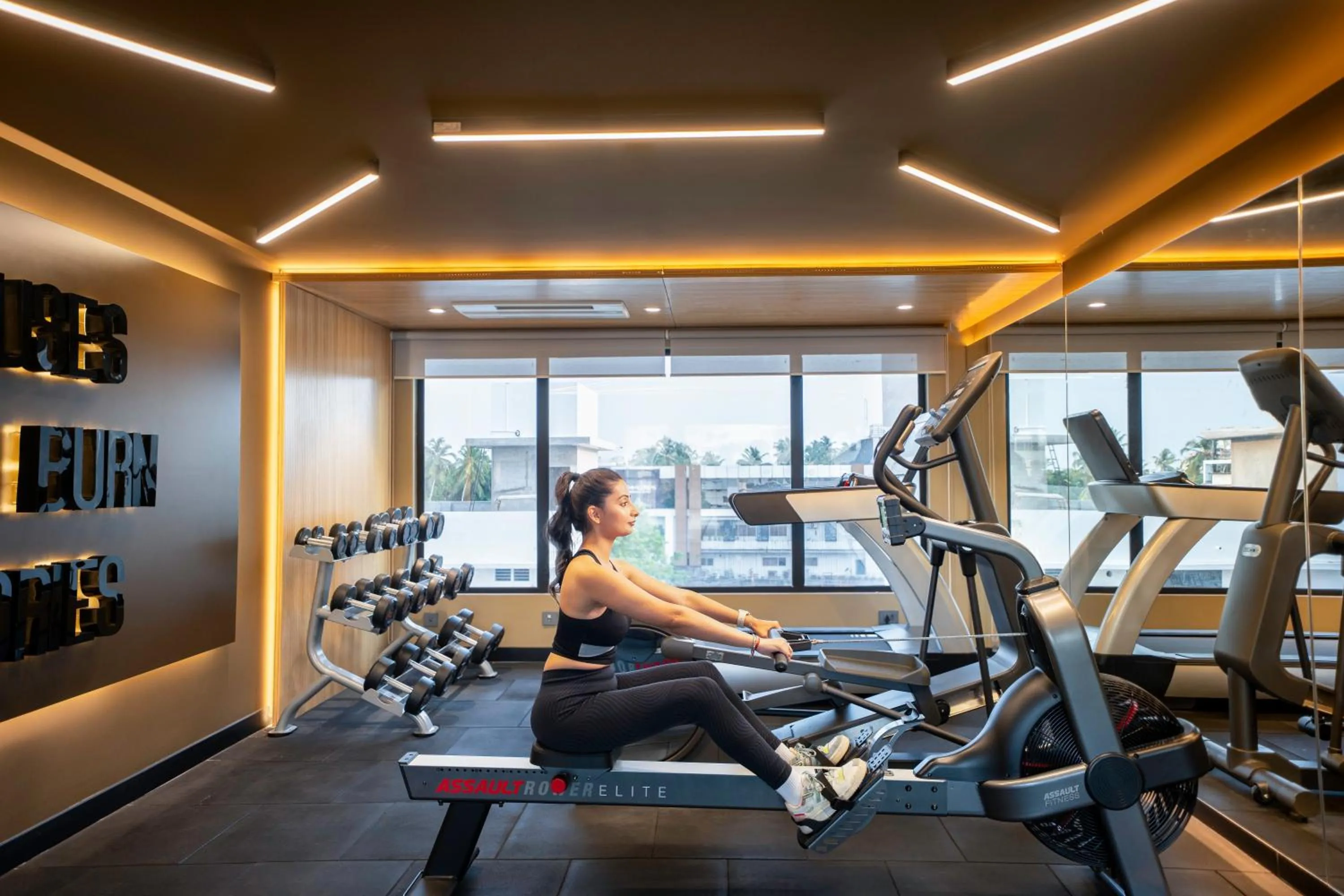 Fitness centre/facilities in Park Inn & Suites by Radisson Thrissur East Fort
