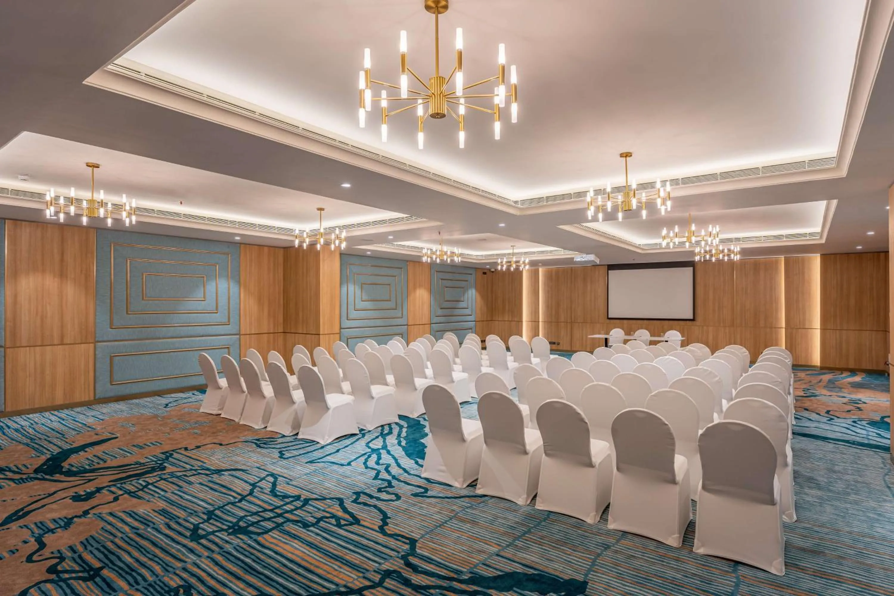 Meeting/conference room in Park Inn & Suites by Radisson Thrissur East Fort