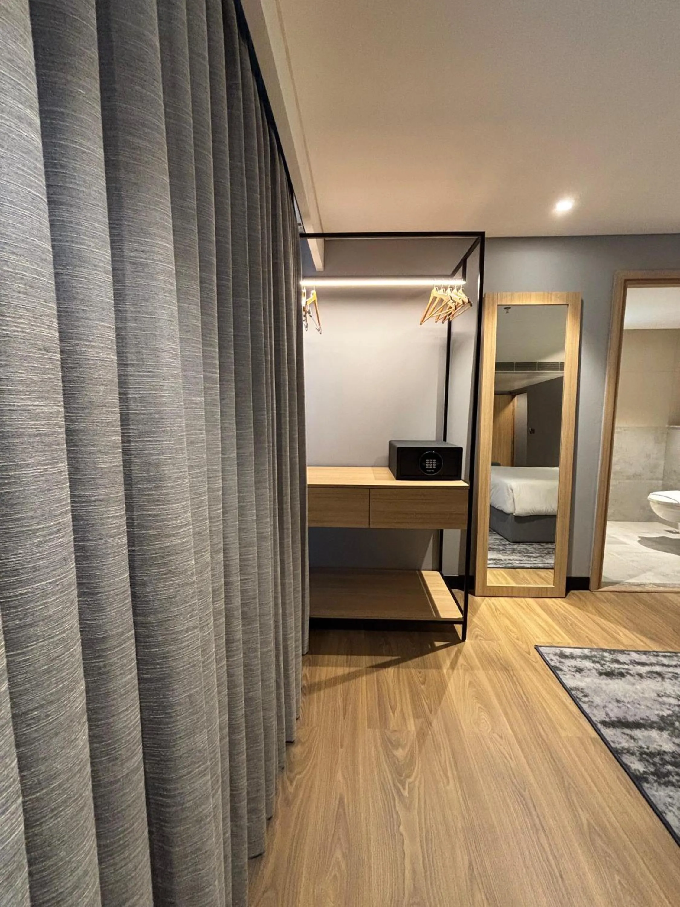 safe, Bed in Park Inn & Suites by Radisson Thrissur East Fort
