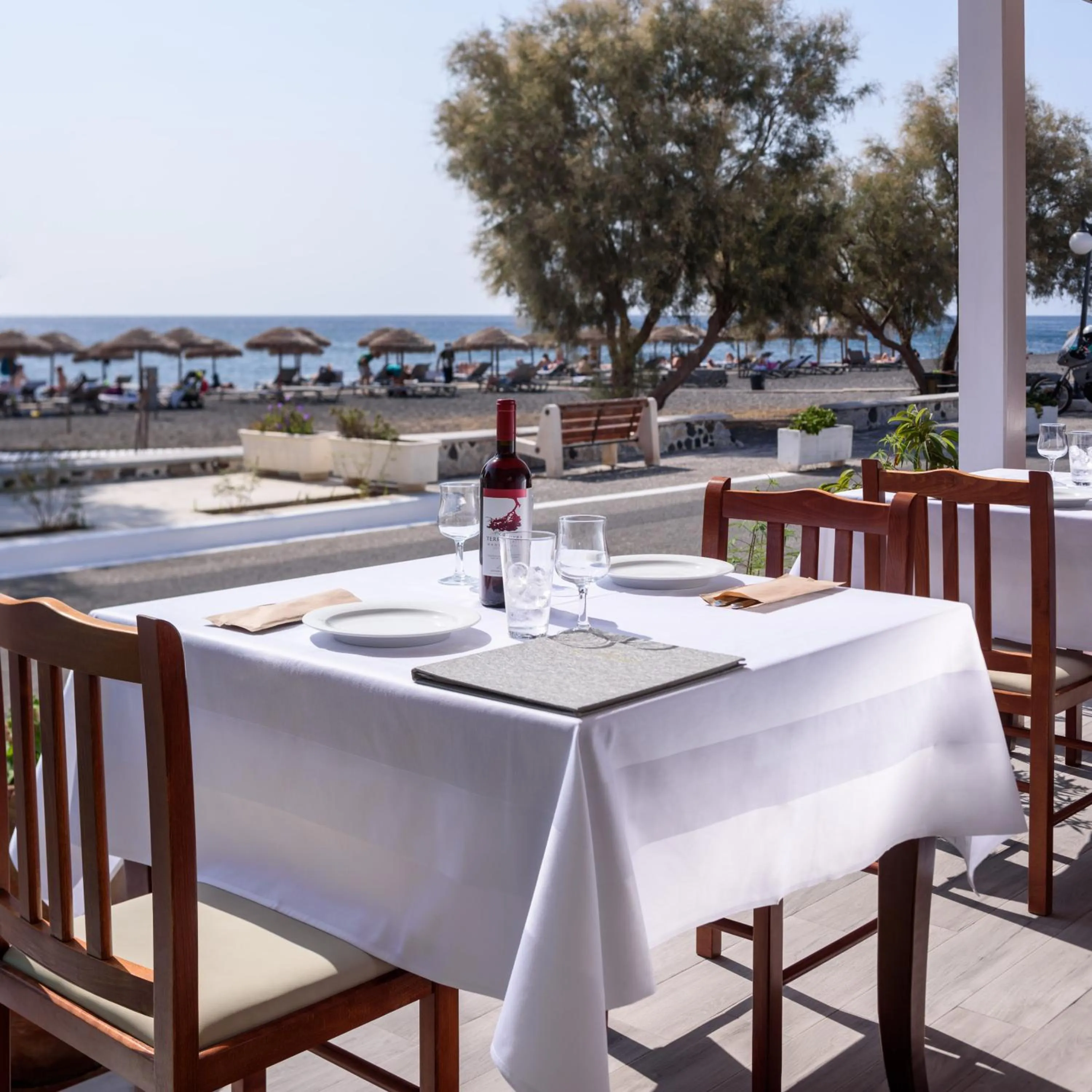 Restaurant/places to eat in Veggera Beach Hotel