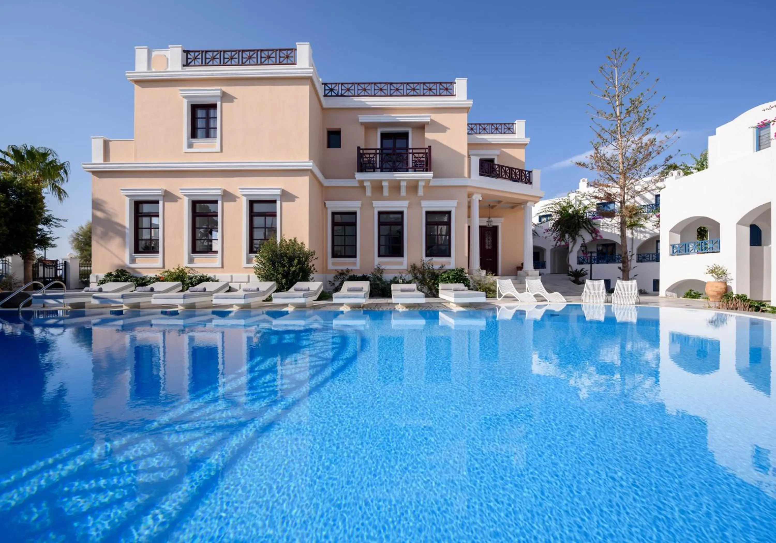 Property building in Veggera Beach Hotel