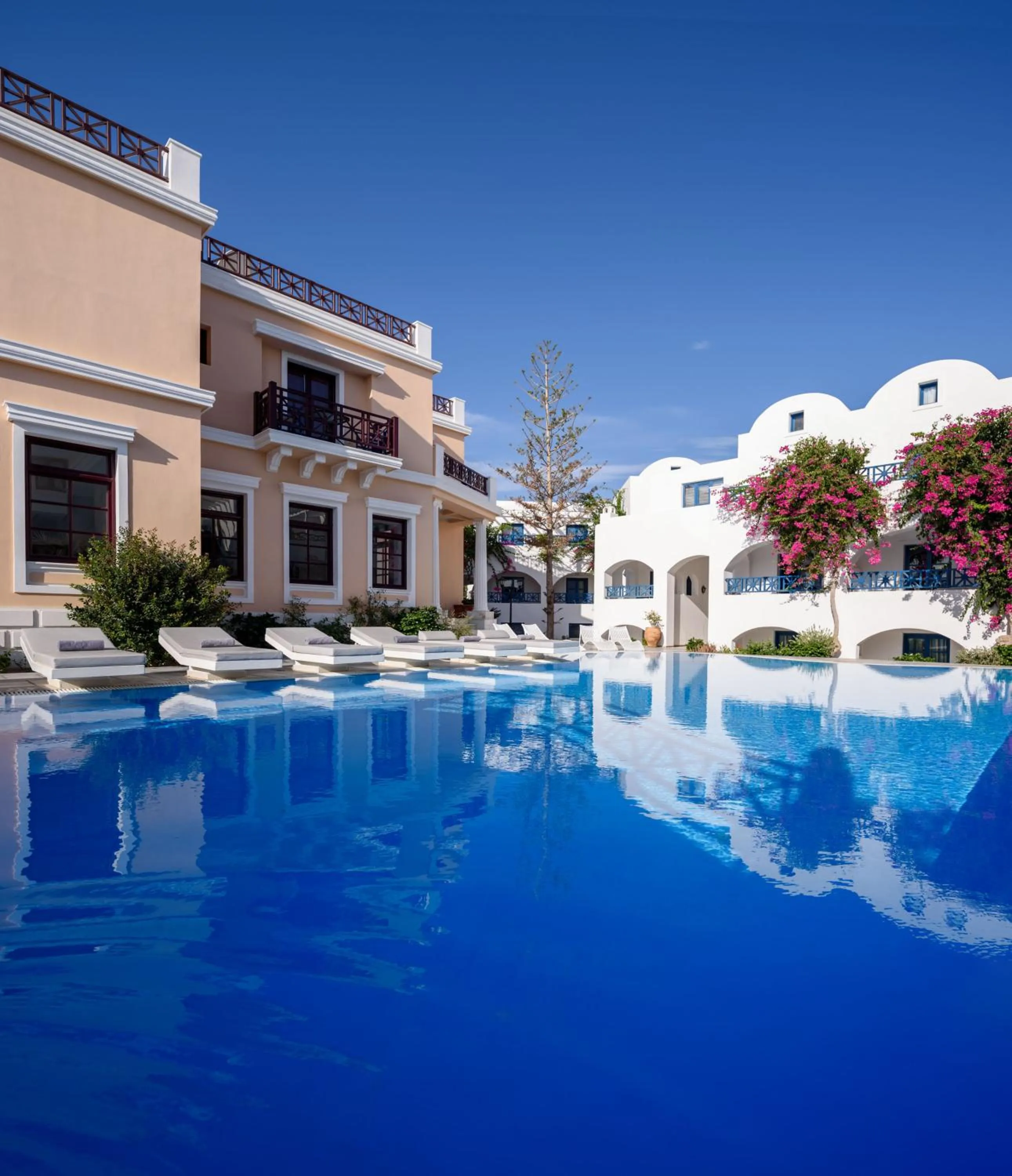 Property building in Veggera Beach Hotel