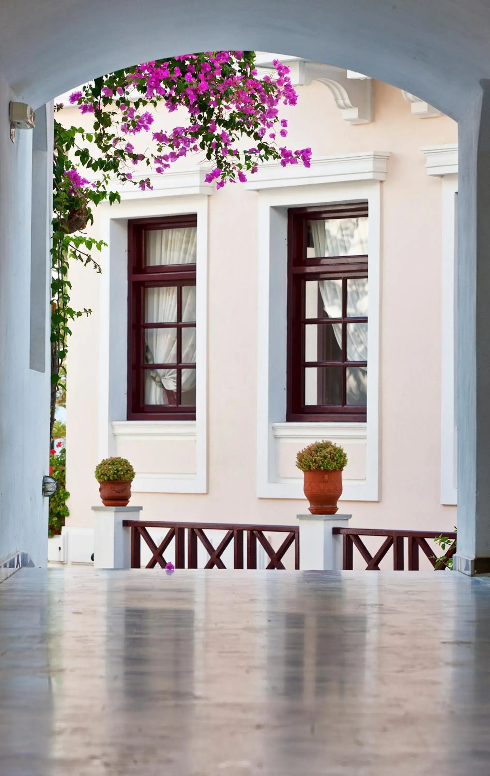 Facade/entrance in Veggera Beach Hotel Facade/entrance in Veggera Beach Hotel