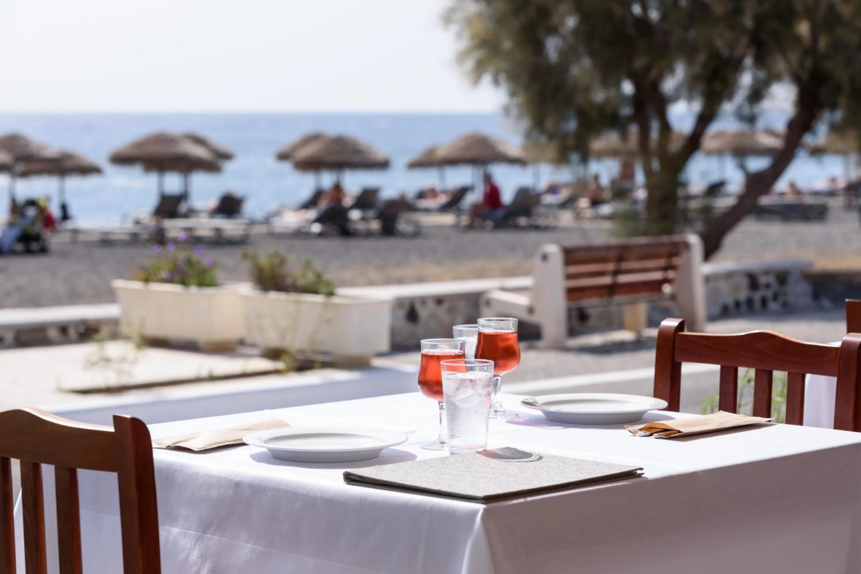 Restaurant/places to eat in Veggera Beach Hotel