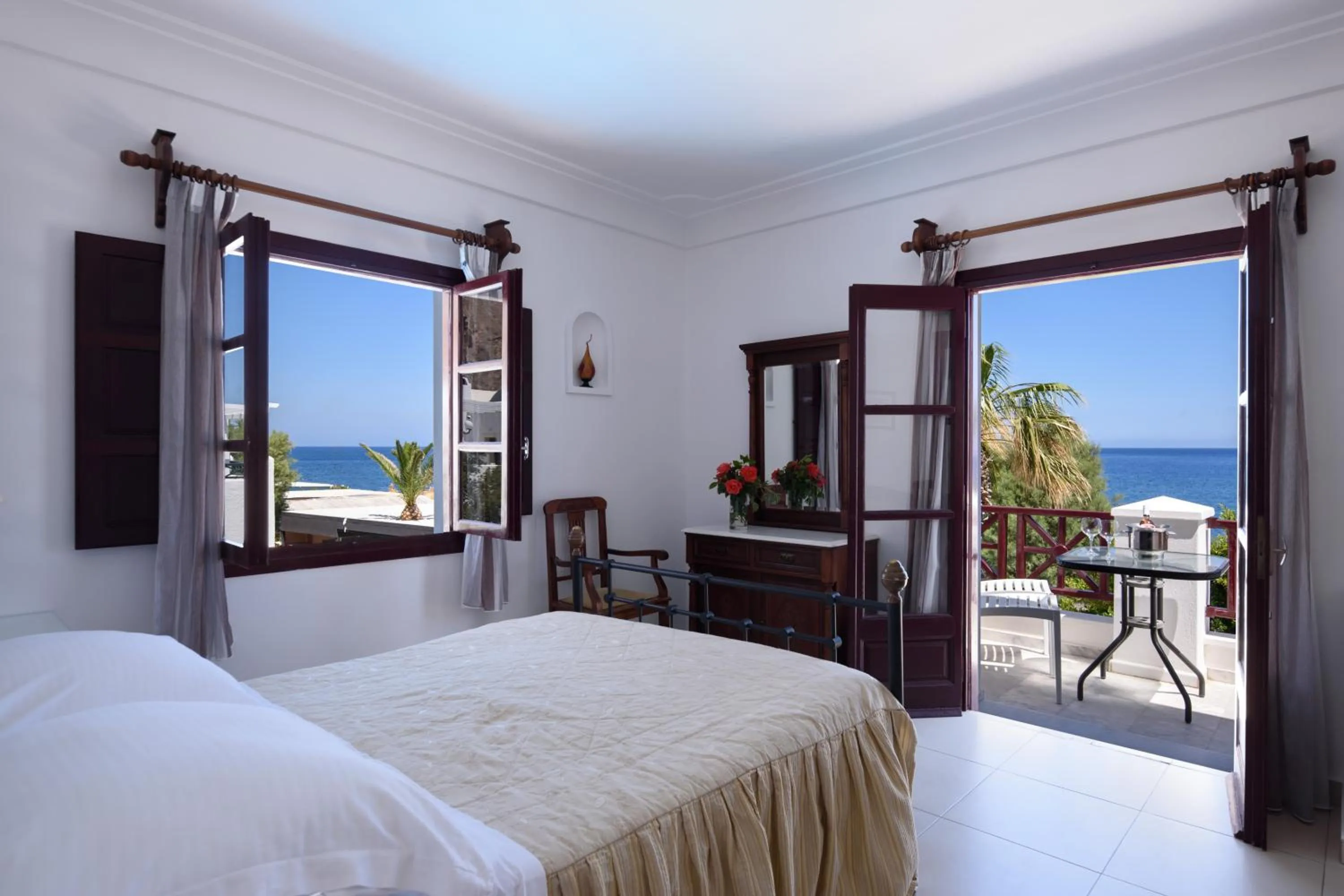 Sea view, Bed in Veggera Beach Hotel