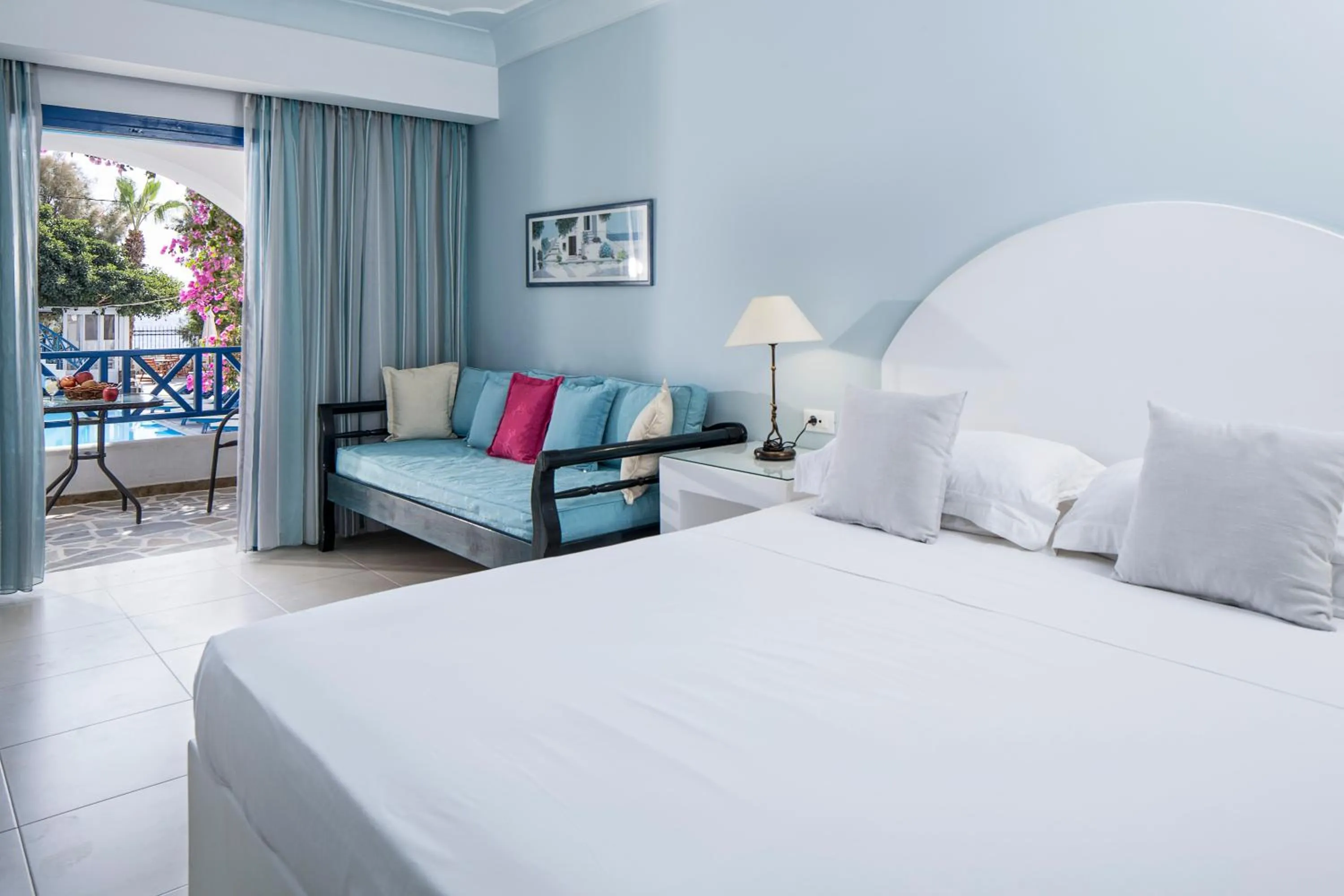 Property building, Bed in Veggera Beach Hotel