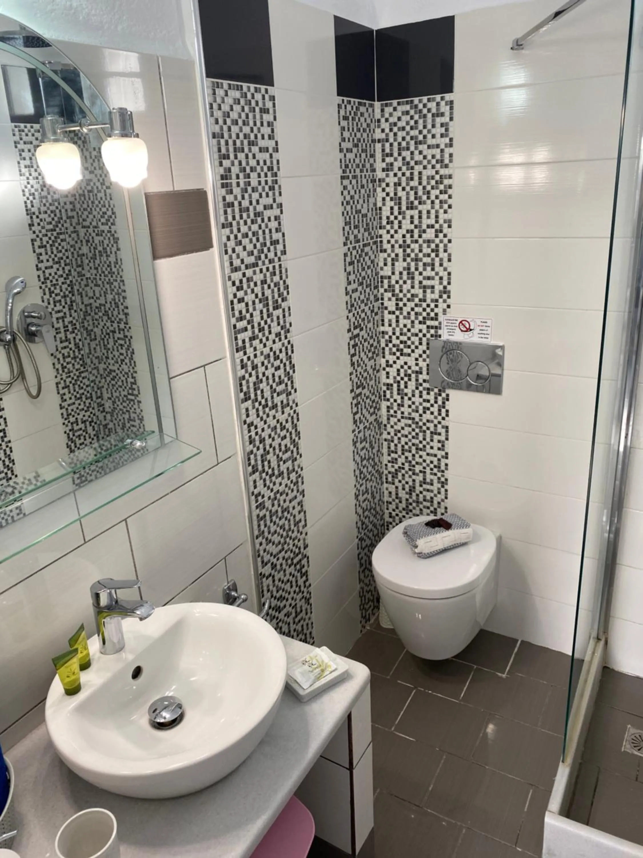 Bathroom in Villa Anto